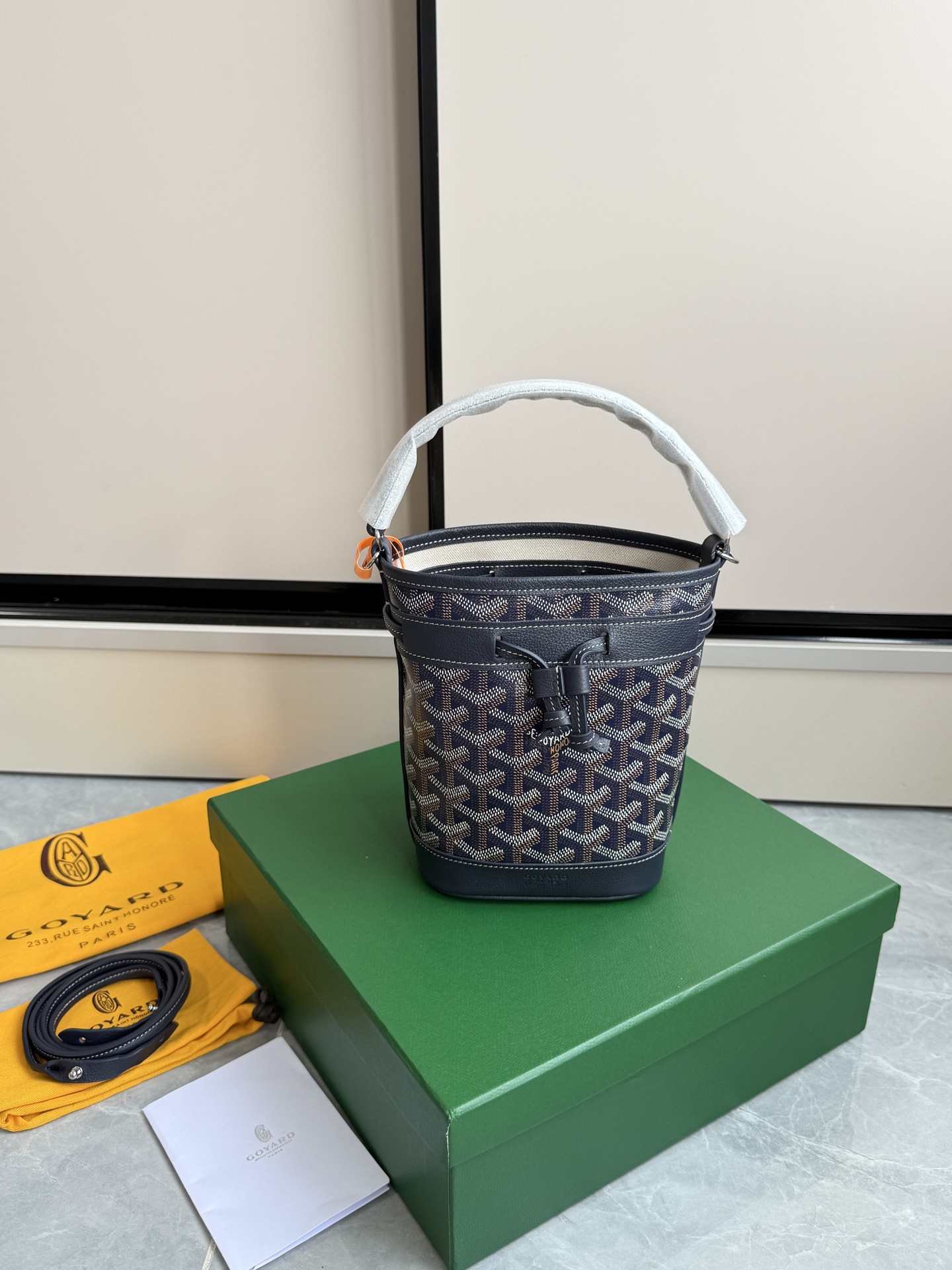 Goyard 戈雅迷你水桶·深蓝色