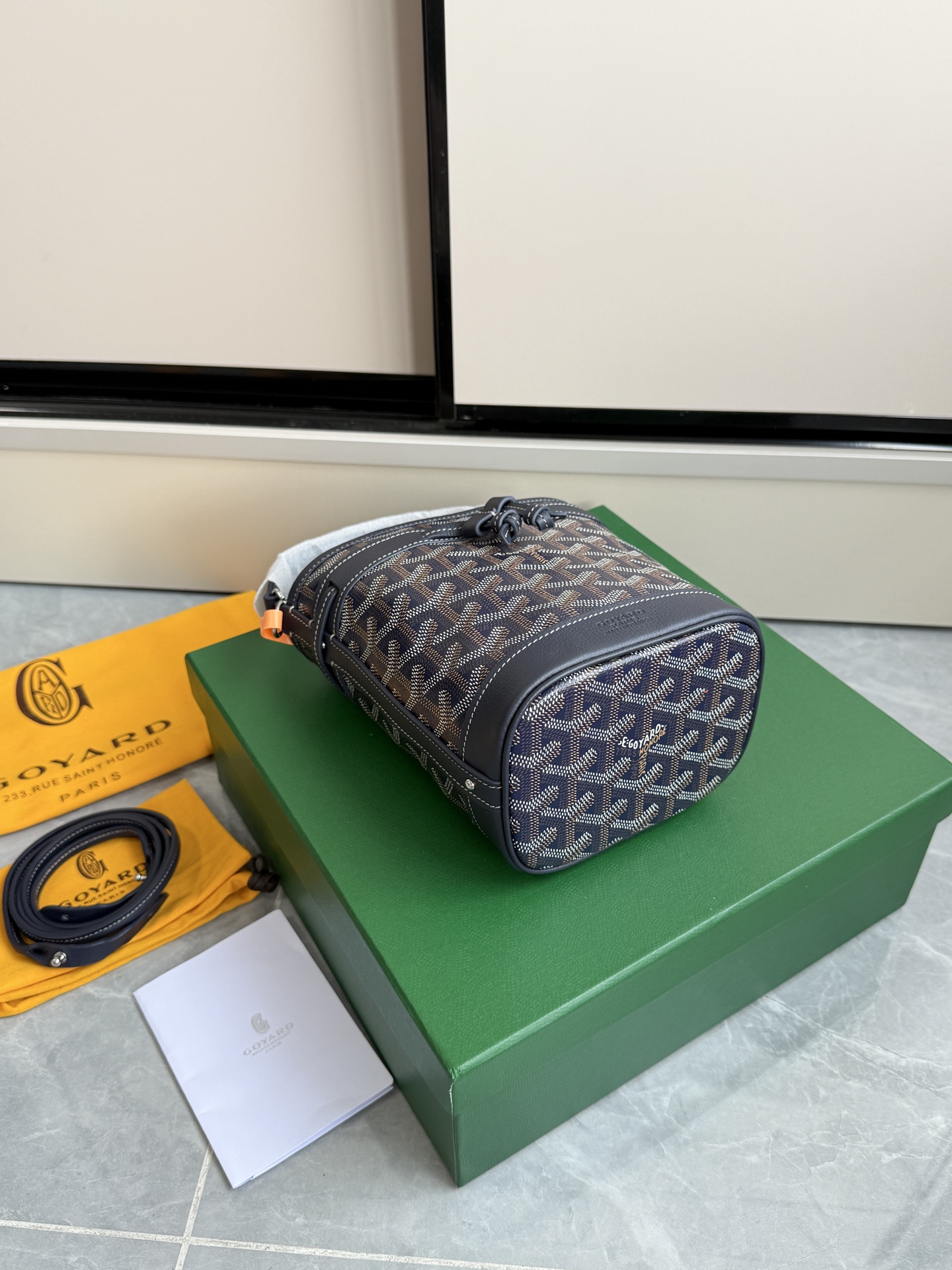 Goyard 戈雅迷你水桶·深蓝色