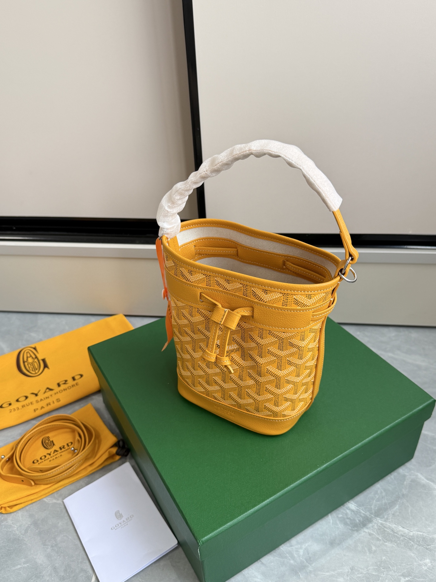 Goyard 戈雅迷你水桶·黄色