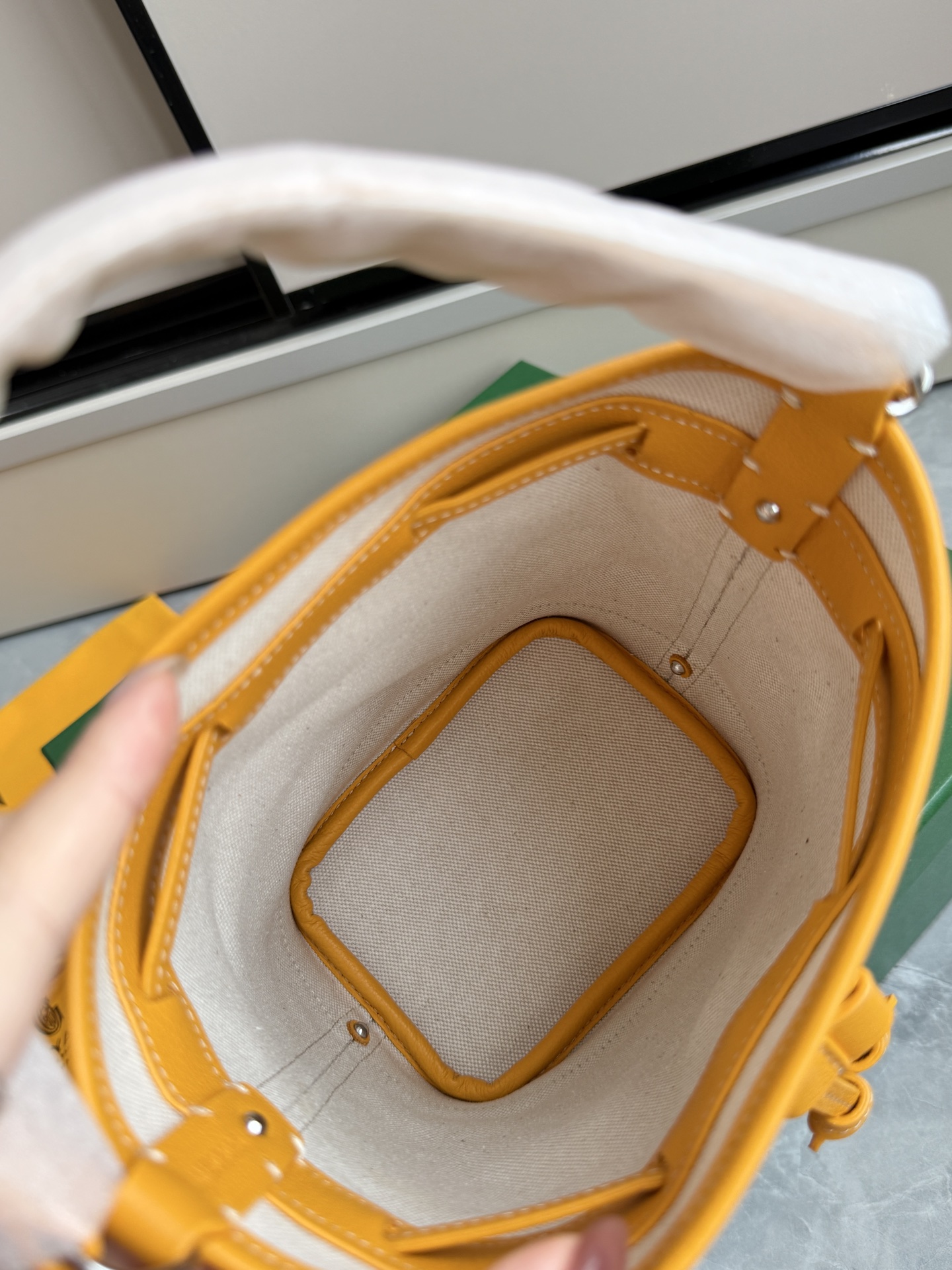 Goyard 戈雅迷你水桶·黄色