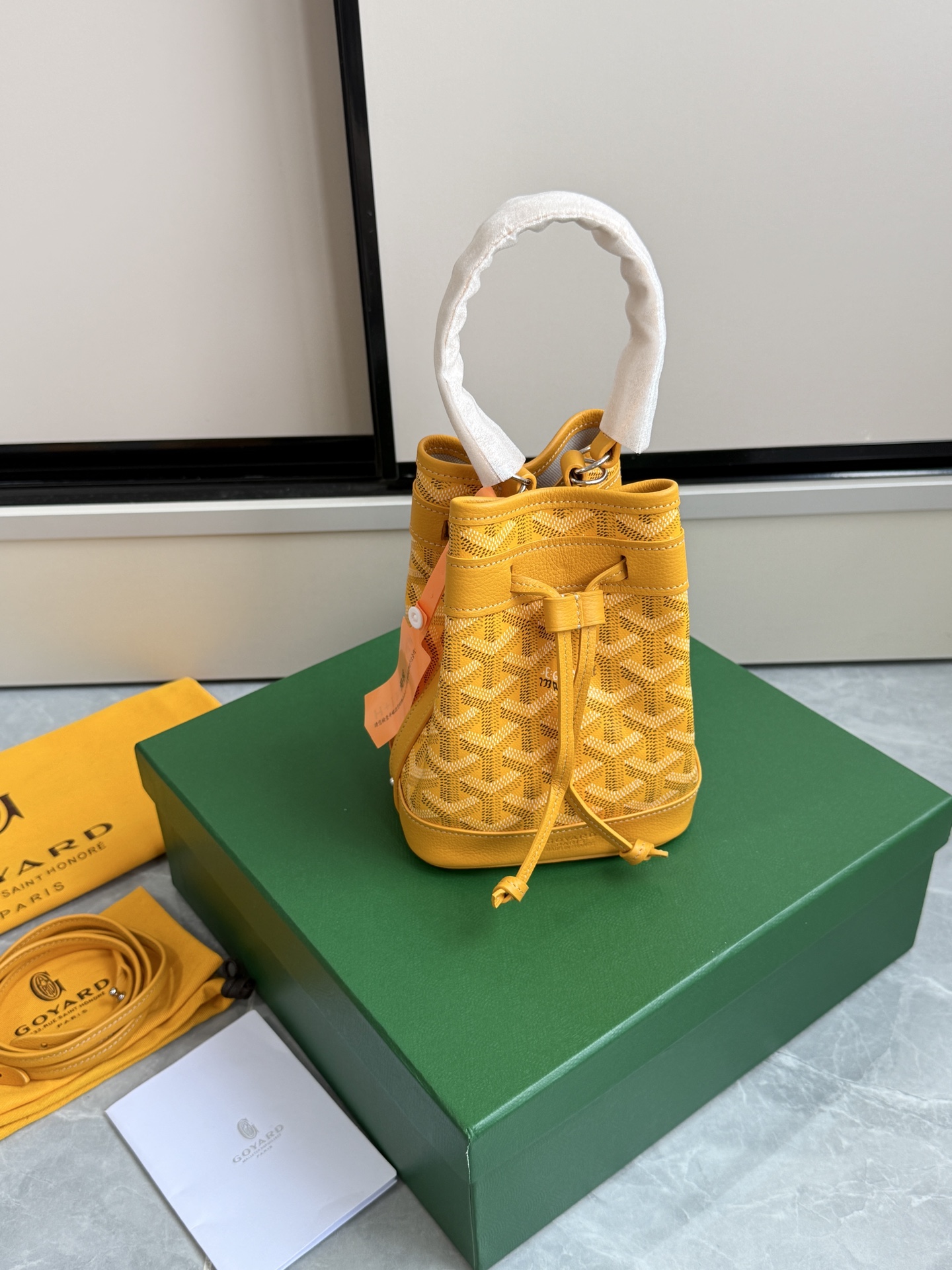 Goyard 戈雅迷你水桶·黄色