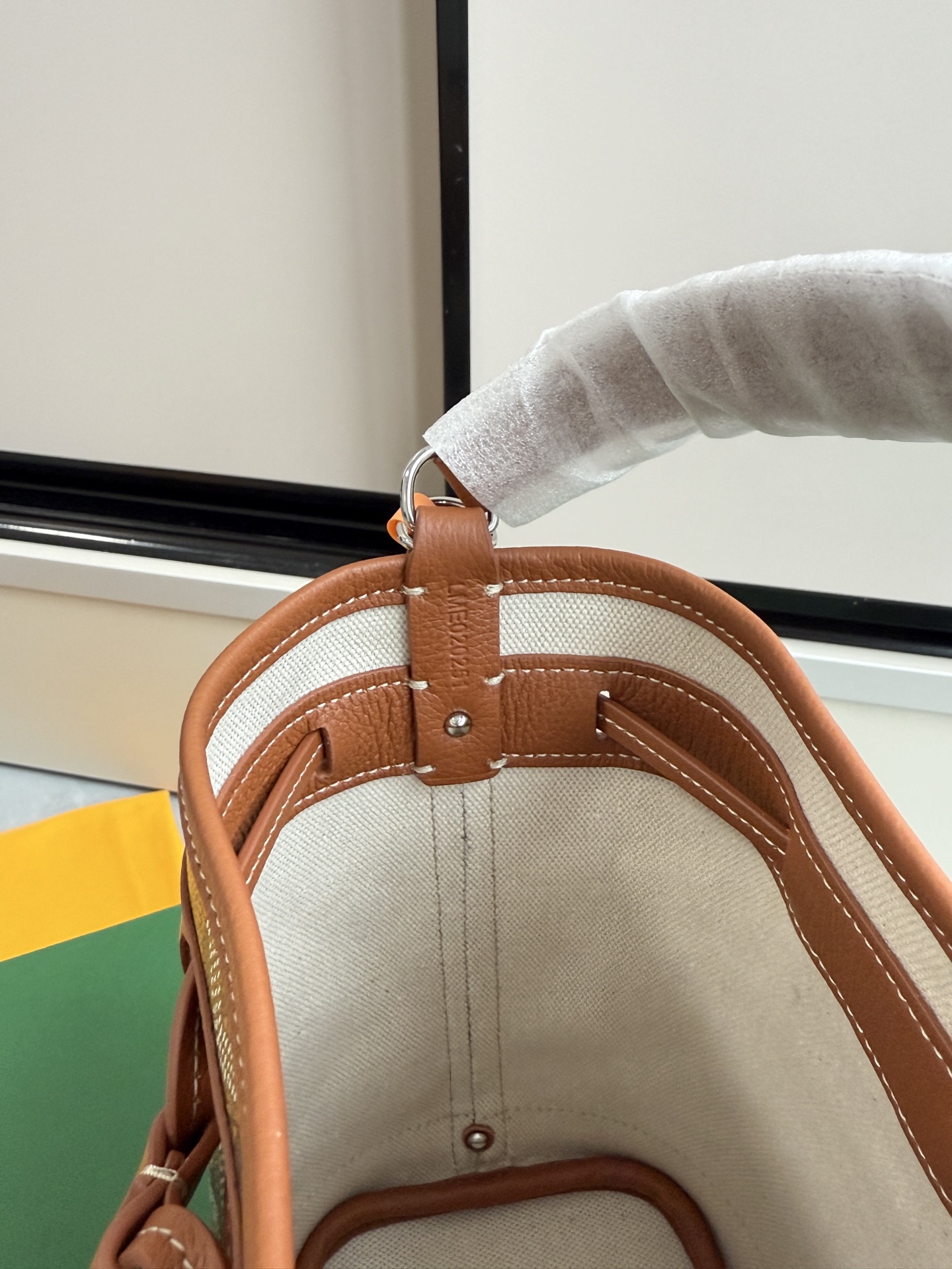 Goyard 戈雅迷你水桶·棕色