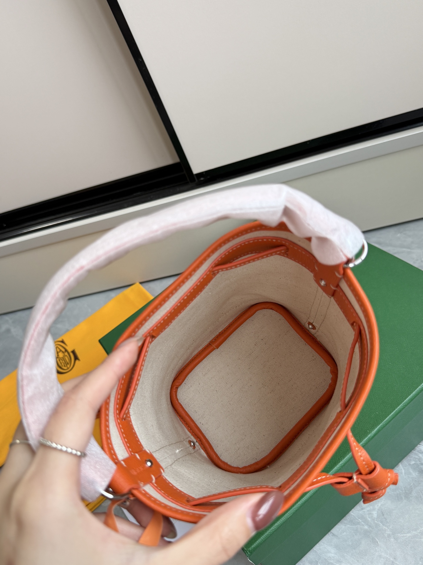 Goyard 戈雅迷你水桶·橙色