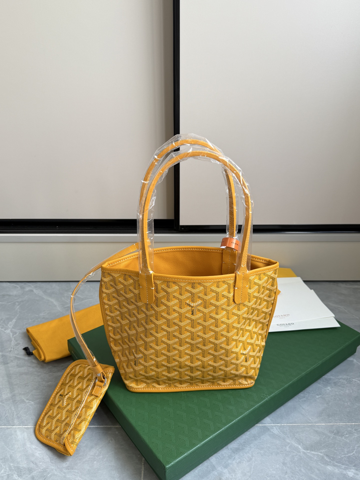 Goyard 狗牙购物袋·迷你·黄色