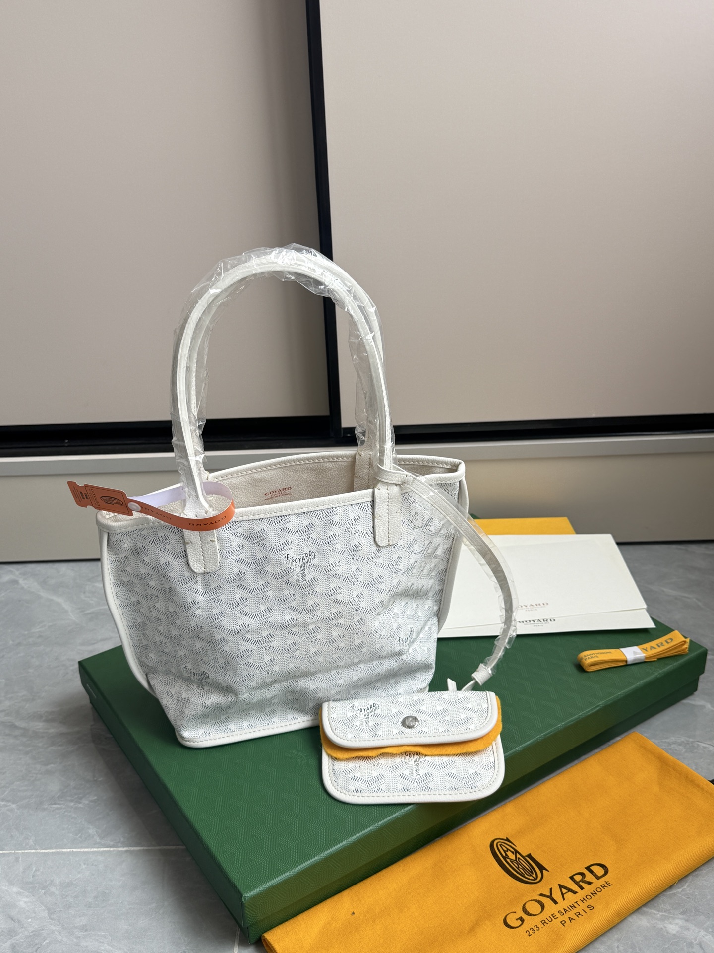 Goyard 狗牙购物袋·迷你·白色