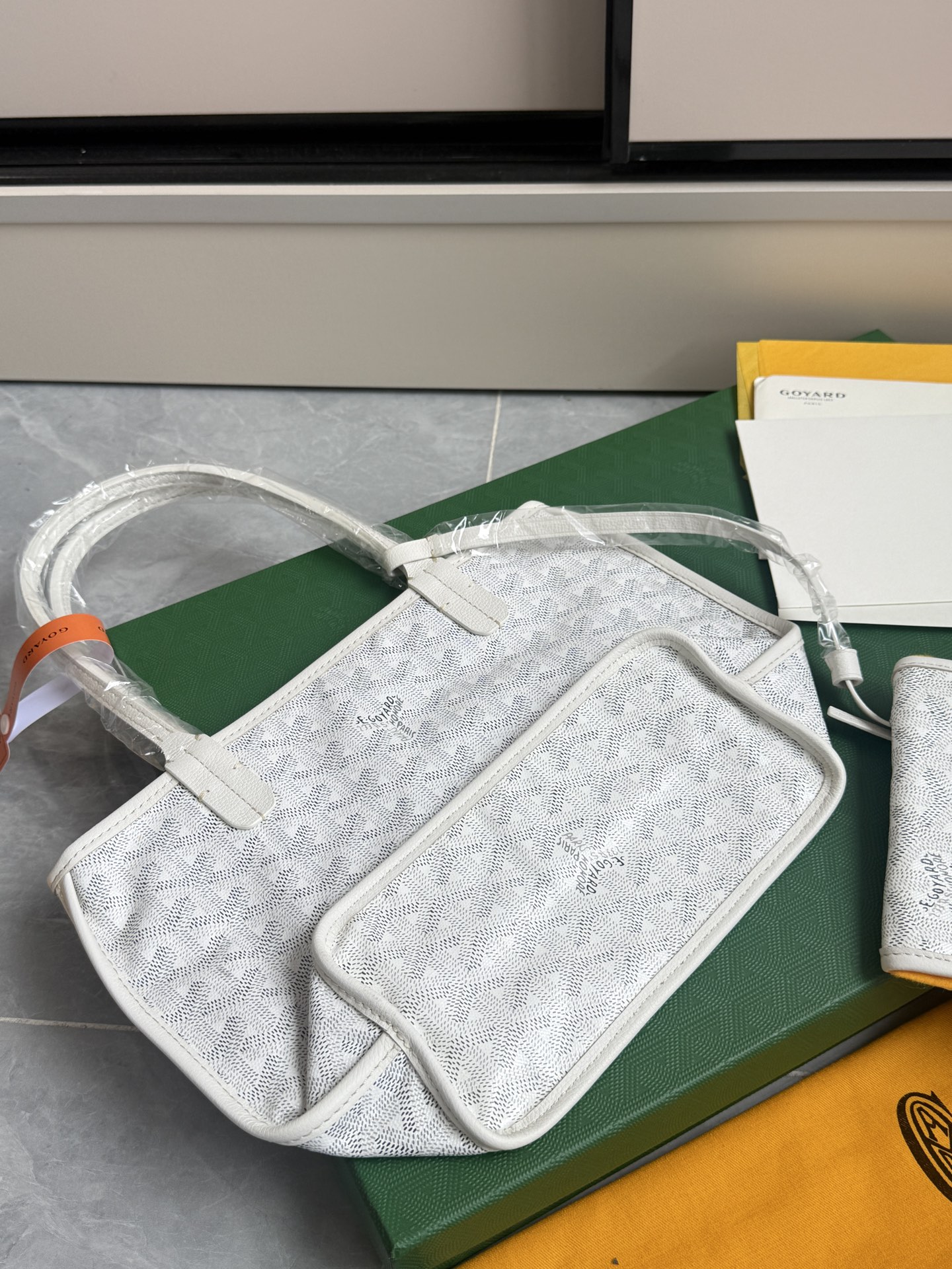 Goyard 狗牙购物袋·迷你·白色