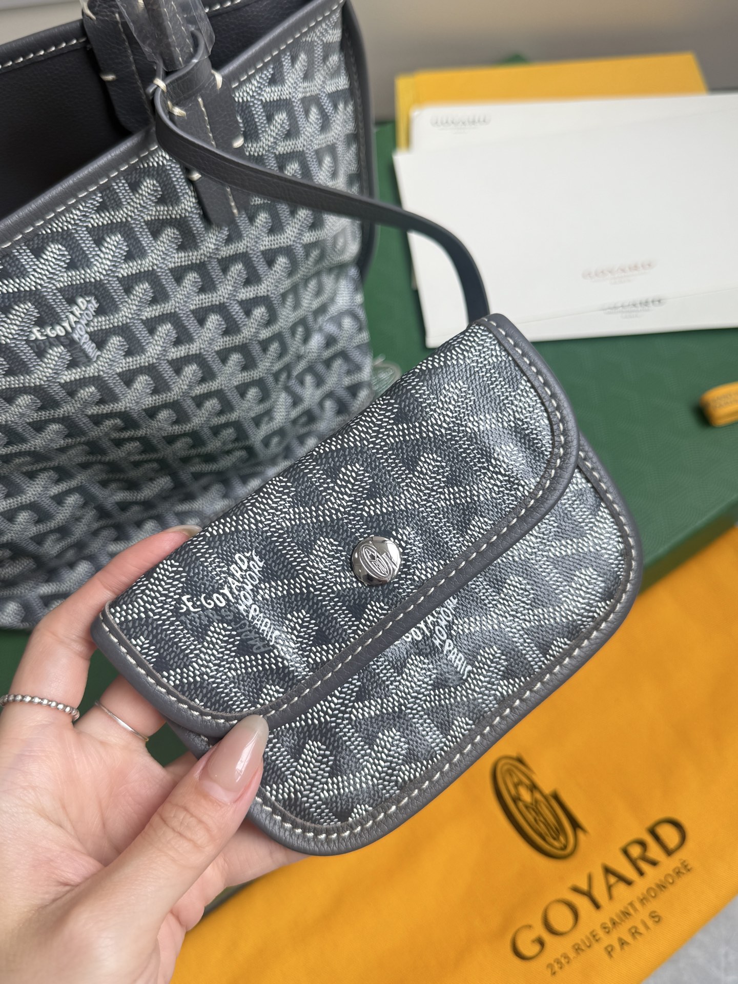 Goyard 狗牙购物袋·迷你·灰色