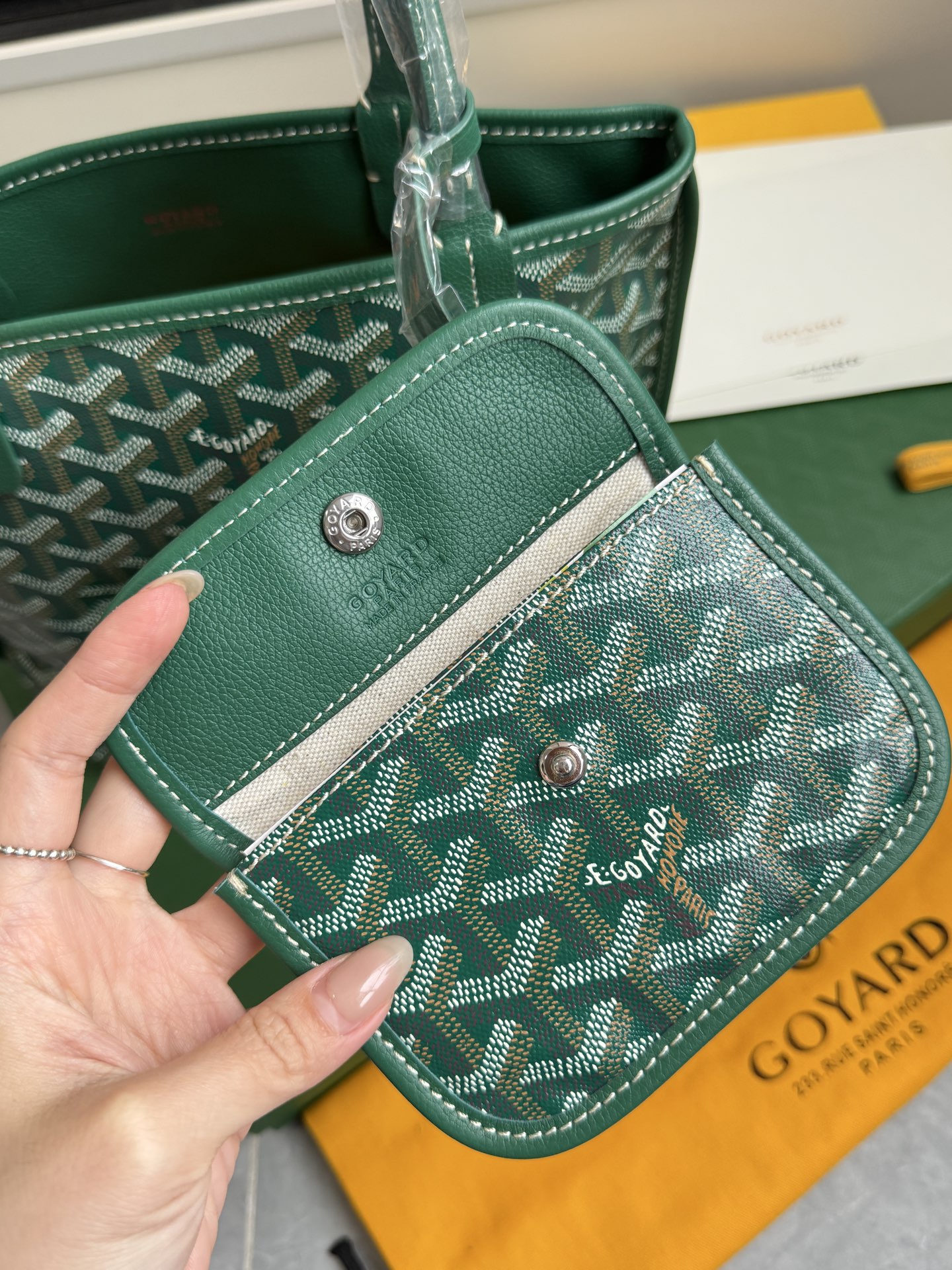 Gucci 狗牙购物袋·迷你·绿色