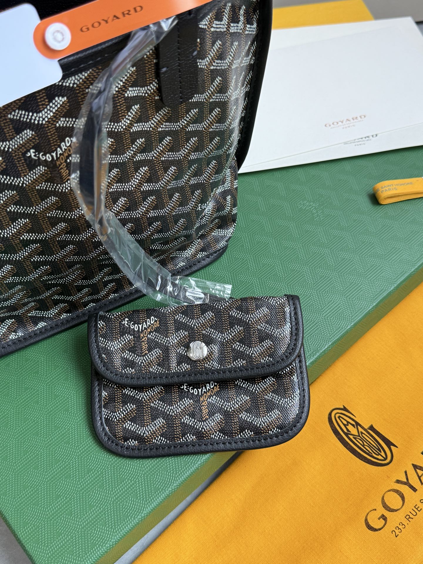 Gucci 狗牙购物袋·迷你·黑色