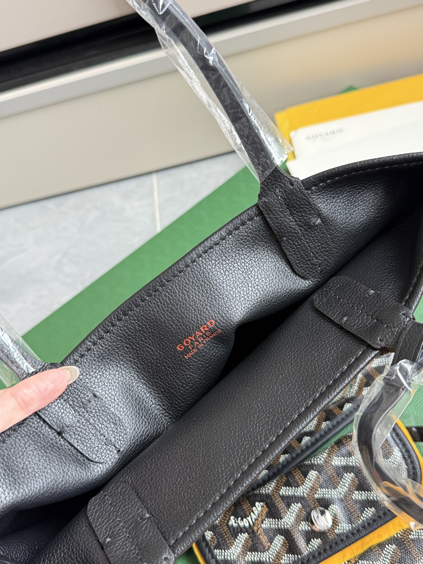Gucci 狗牙购物袋·迷你·黑色