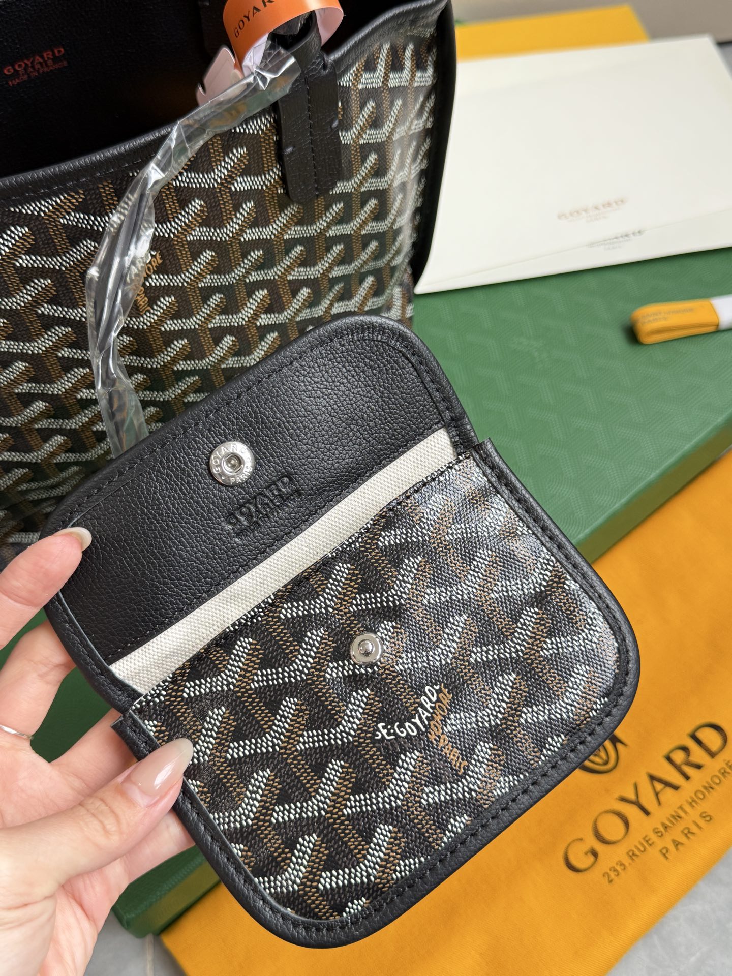 Gucci 狗牙购物袋·迷你·黑色