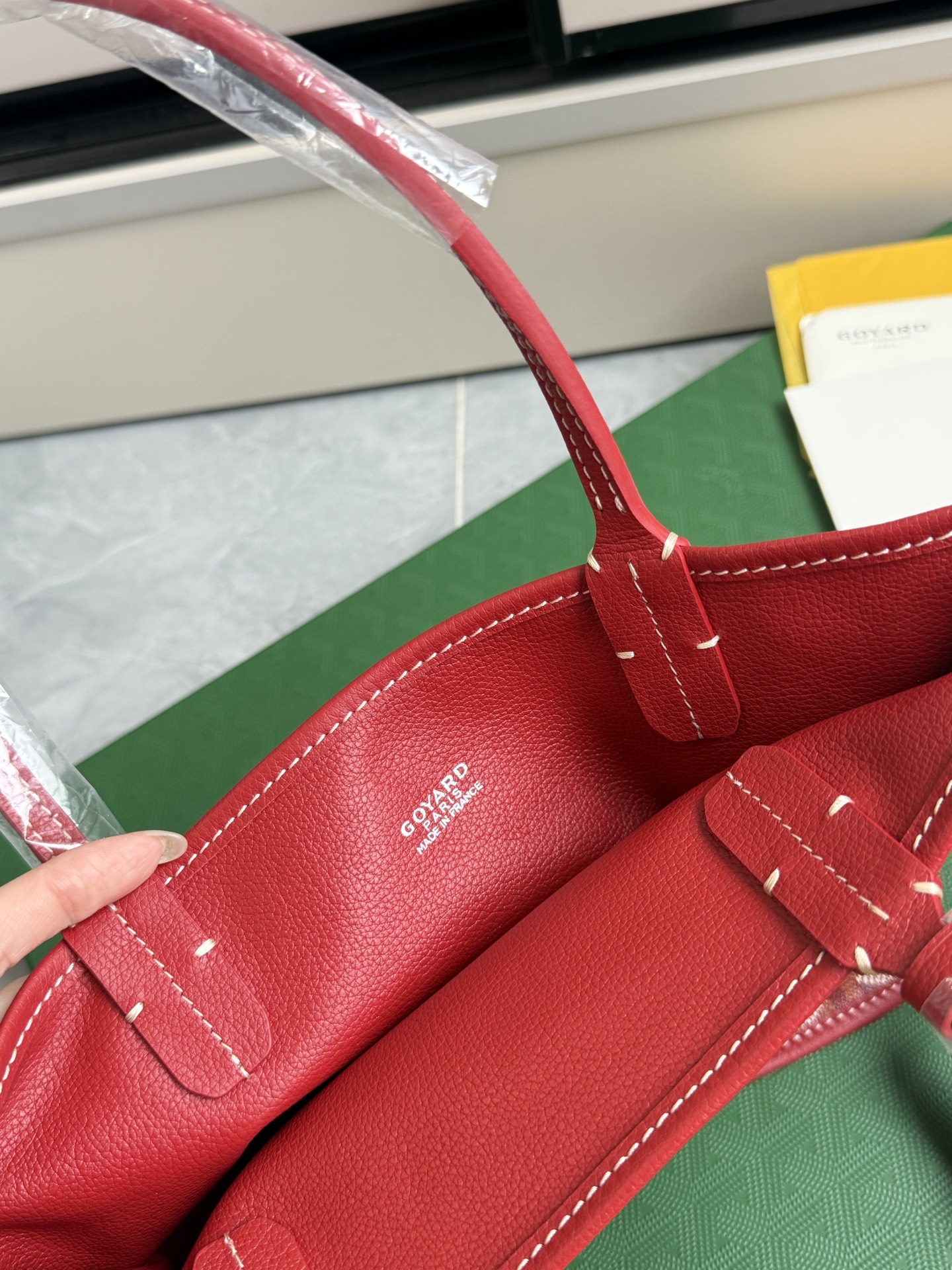 Gucci 狗牙购物袋·迷你·红色