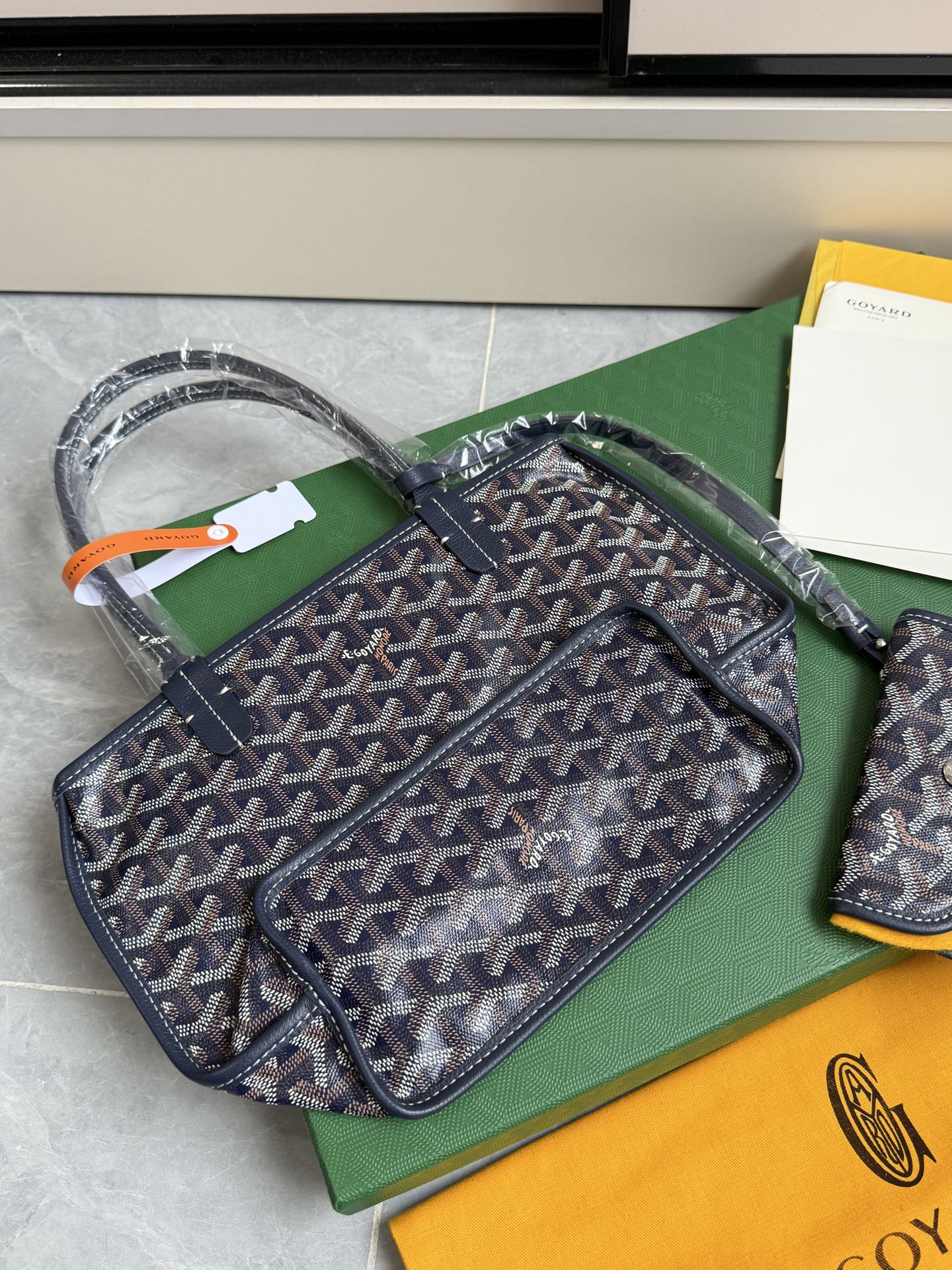 Gucci 狗牙购物袋·迷你·深蓝色