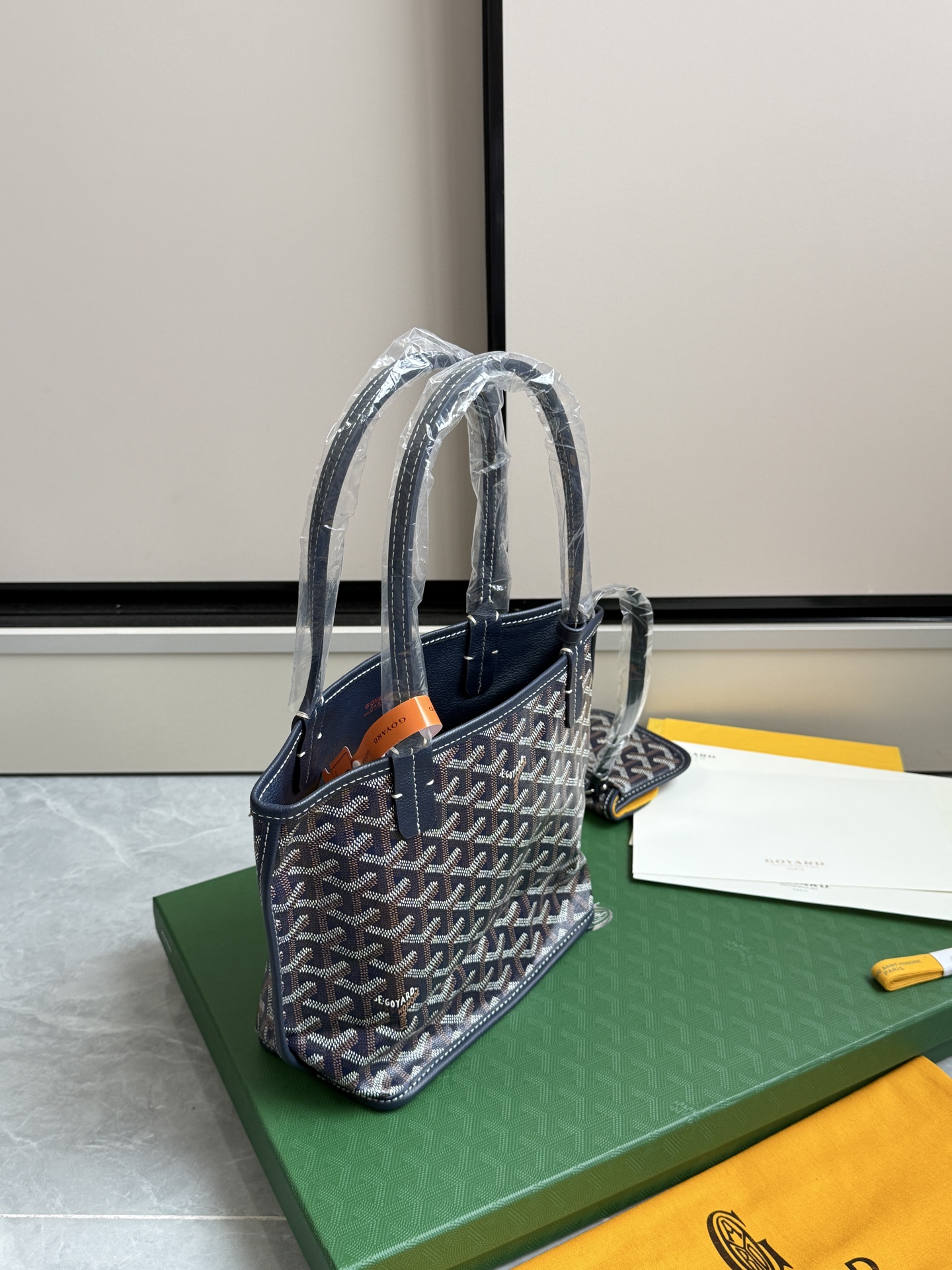 Gucci 狗牙购物袋·迷你·深蓝色