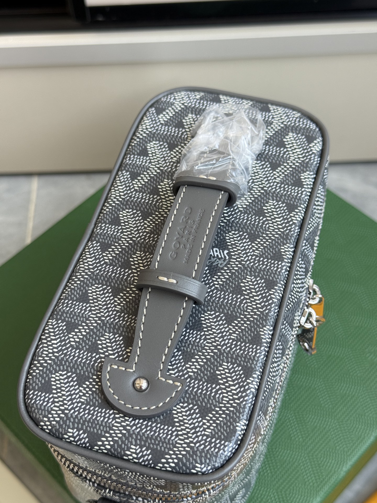 Goyard 升级版狗牙化妆包迷你·灰色