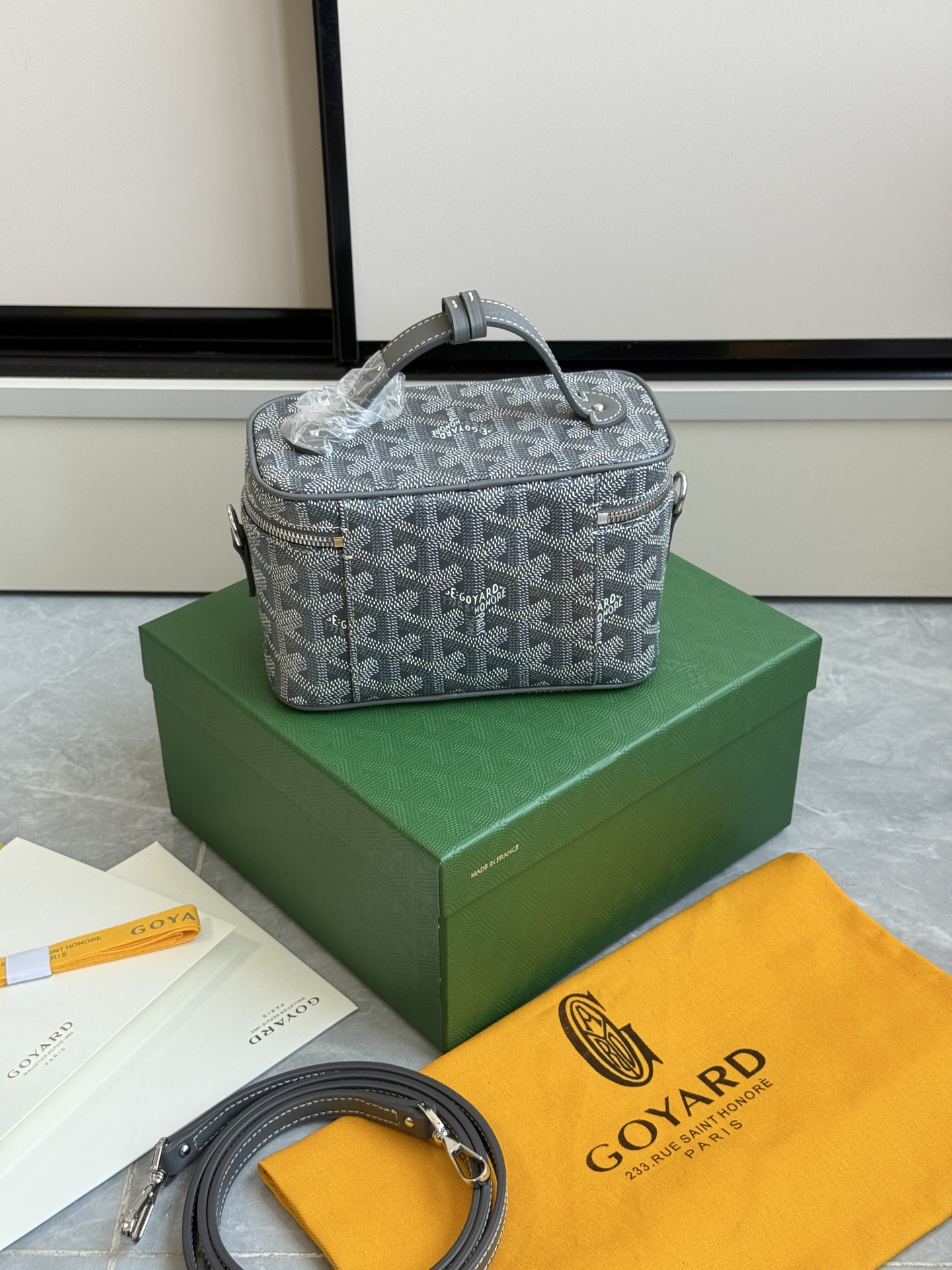 Goyard 升级版狗牙化妆包迷你·灰色