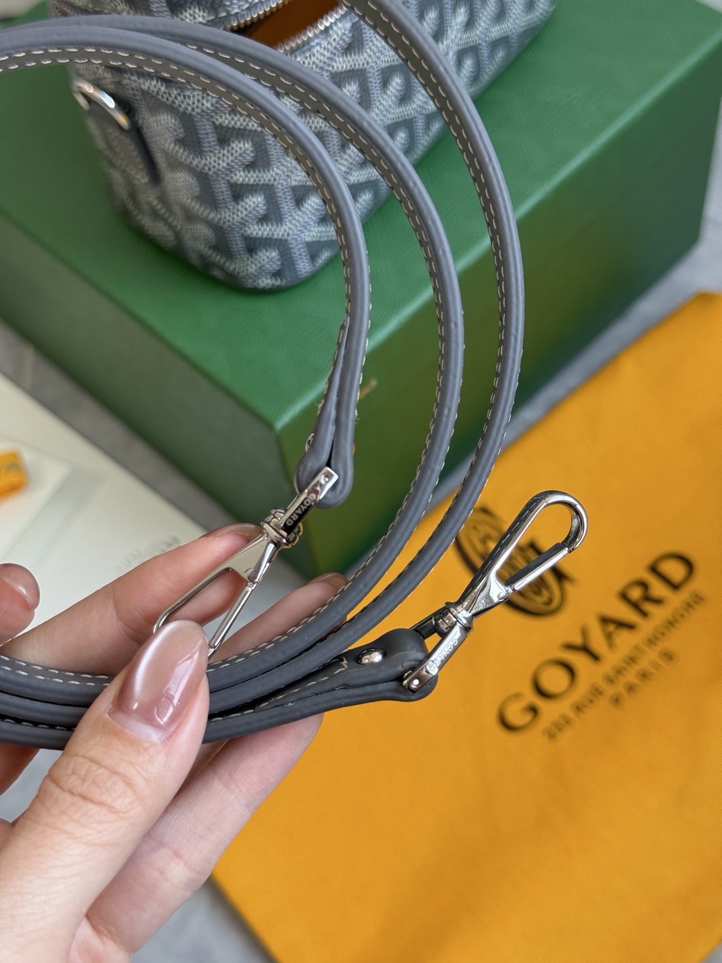 Goyard 升级版狗牙化妆包迷你·灰色