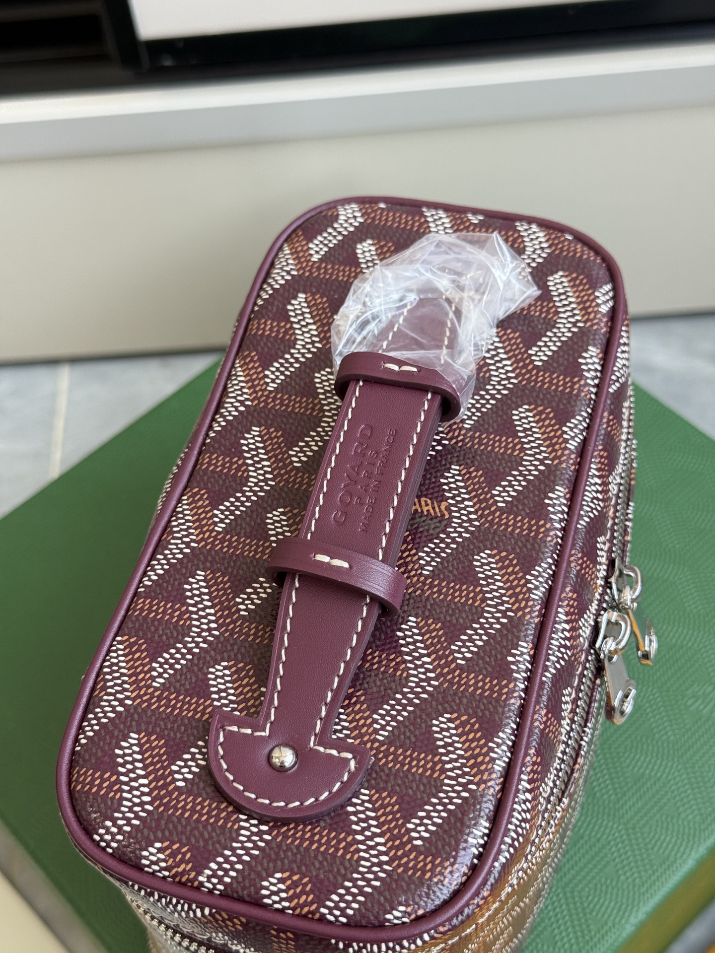 Gucci 升级版狗牙化妆包迷你·酒红