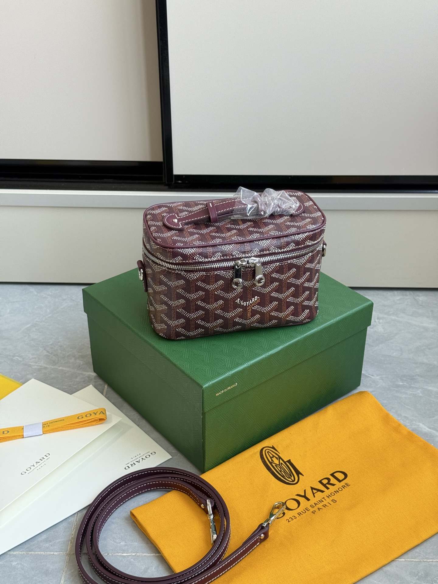 Gucci 升级版狗牙化妆包迷你·酒红