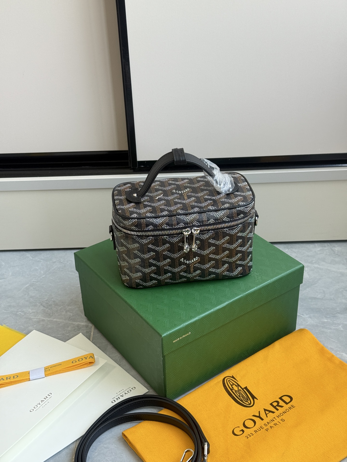 Goyard 升级版狗牙化妆包迷你·黑色
