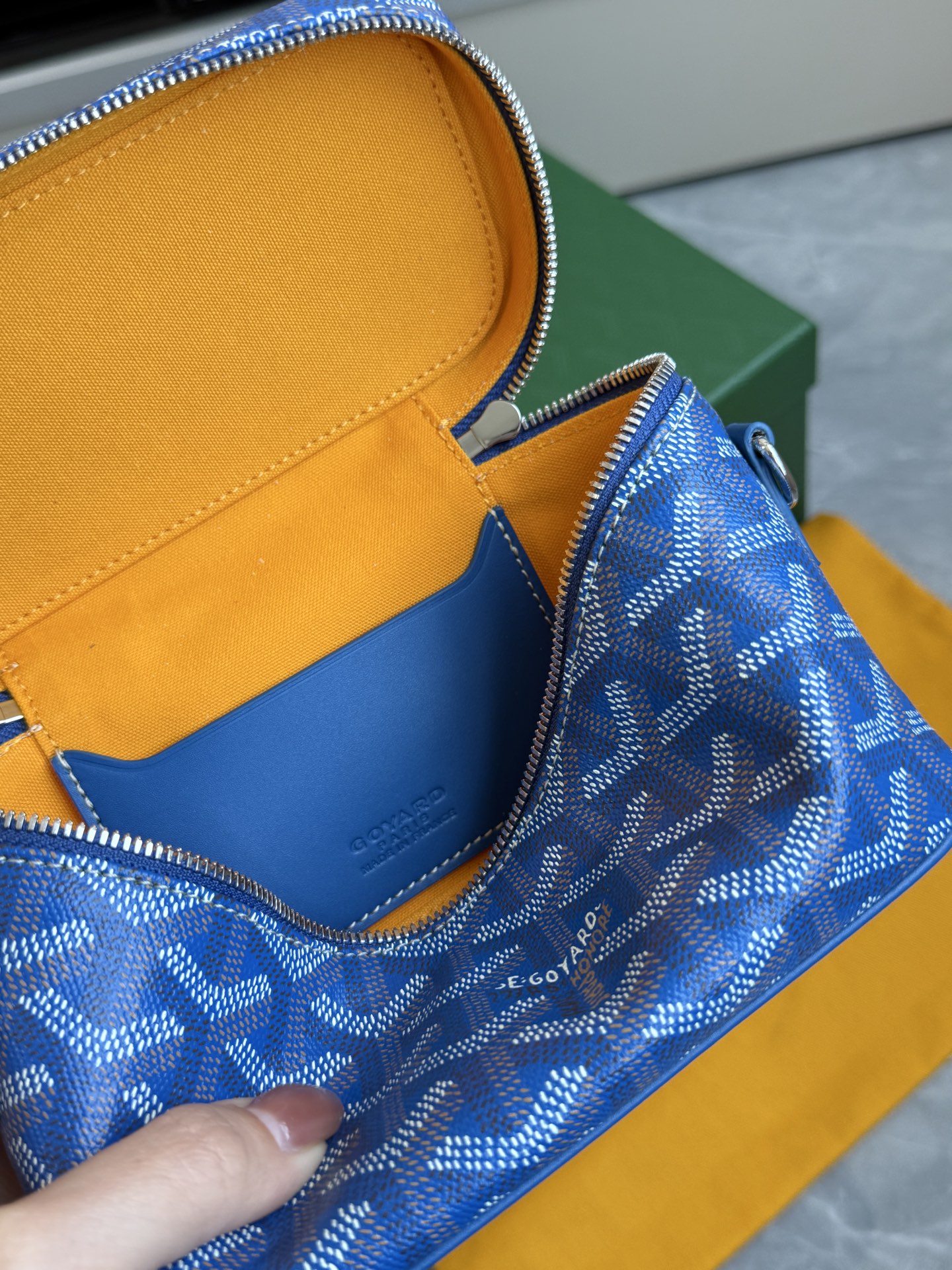 Goyard 升级版狗牙化妆包迷你·浅蓝色
