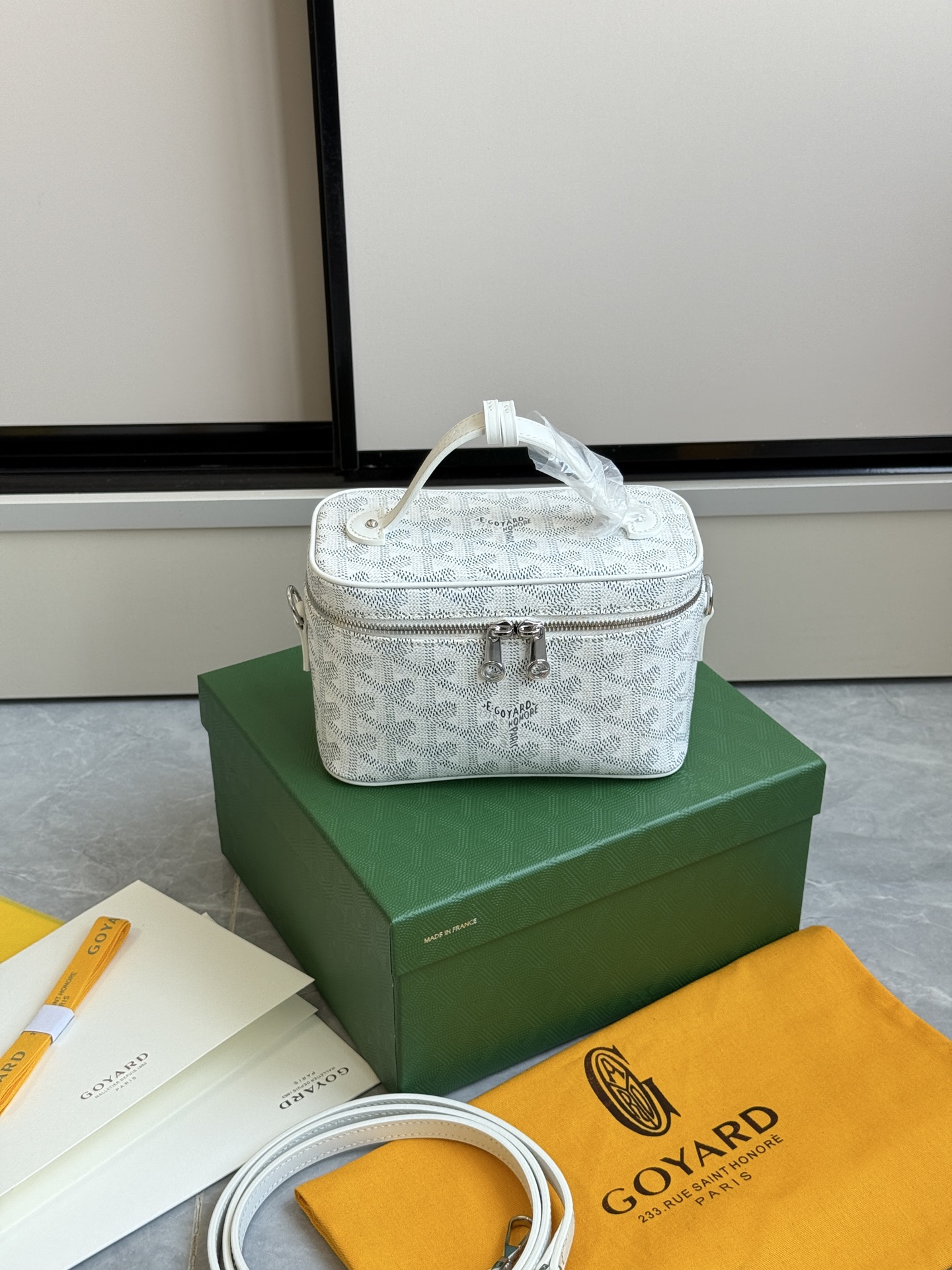 Goyard 升级版狗牙化妆包迷你·白色