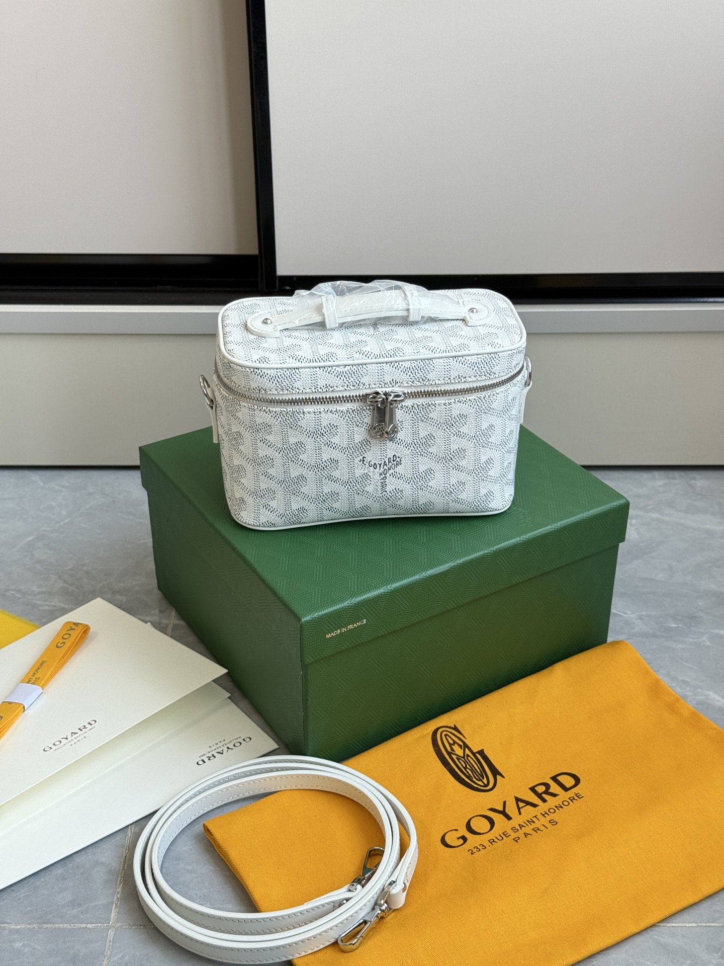 Goyard 升级版狗牙化妆包迷你·白色