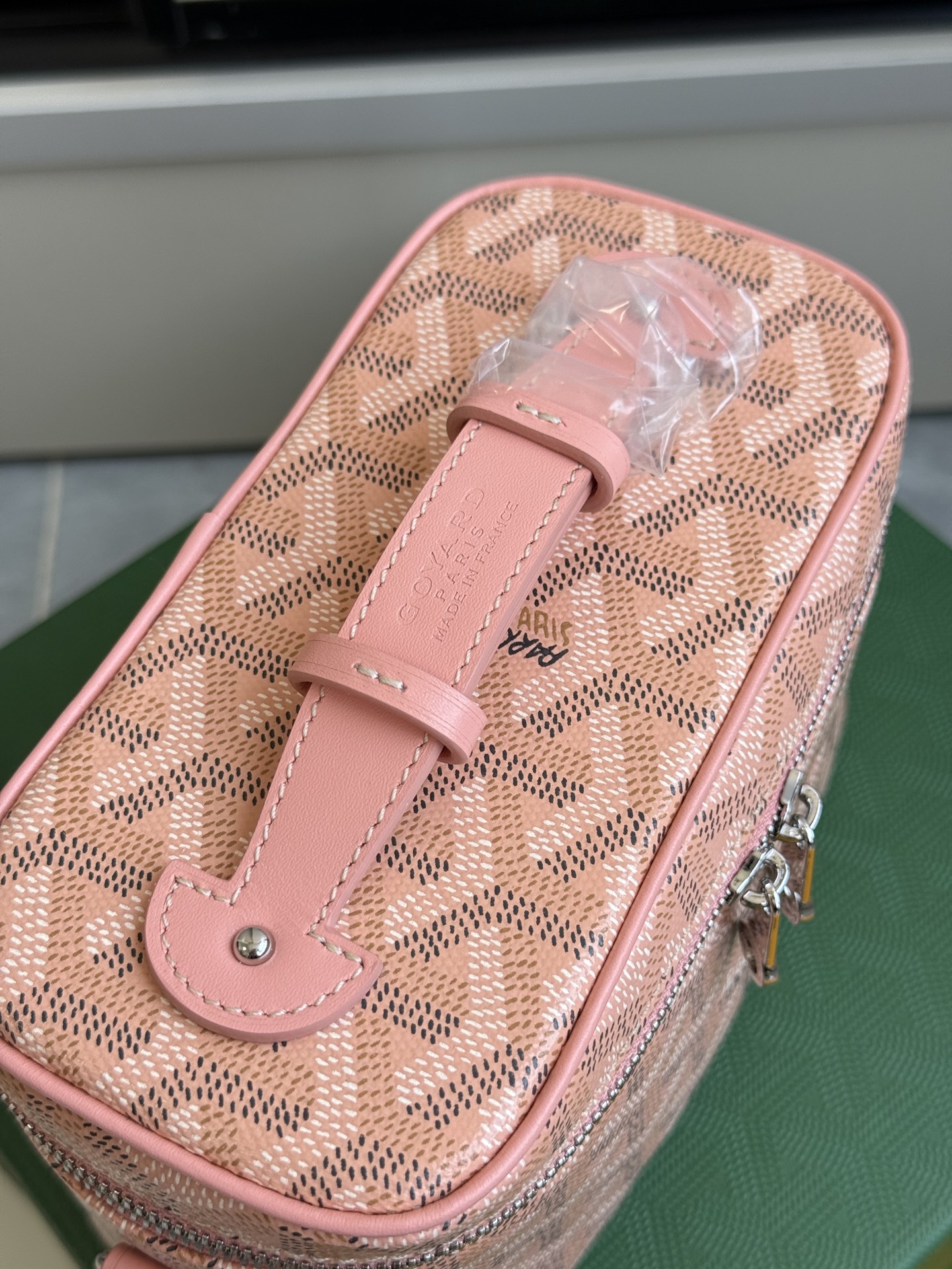 Dior 升级版狗牙化妆包迷你·粉色