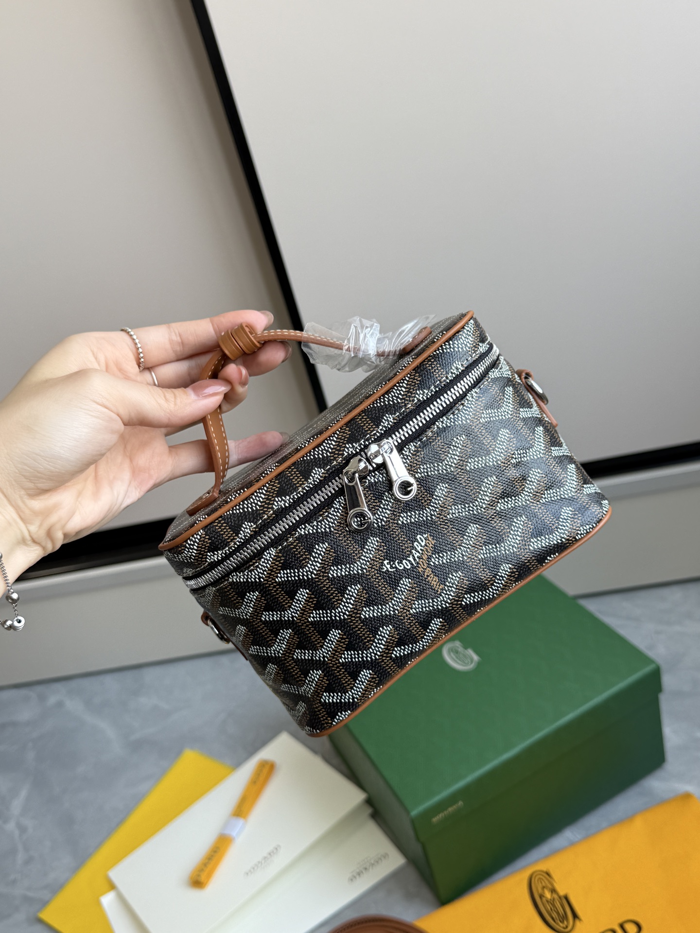 Goyard 升级版狗牙化妆包迷你·棕色