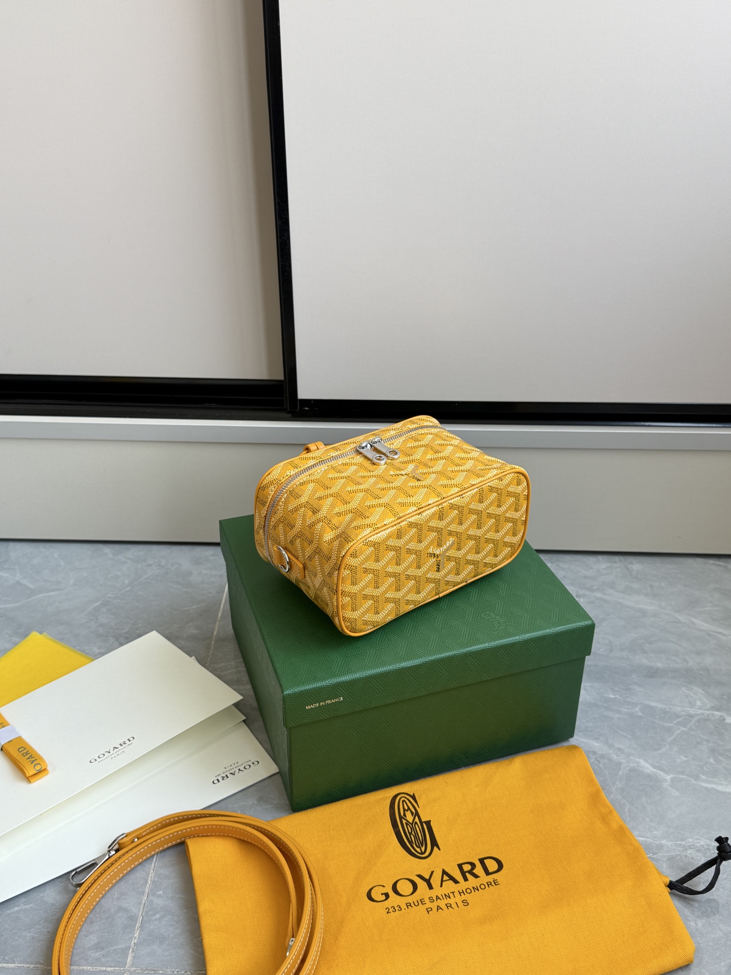 Hermès 升级版狗牙化妆包迷你·黄色
