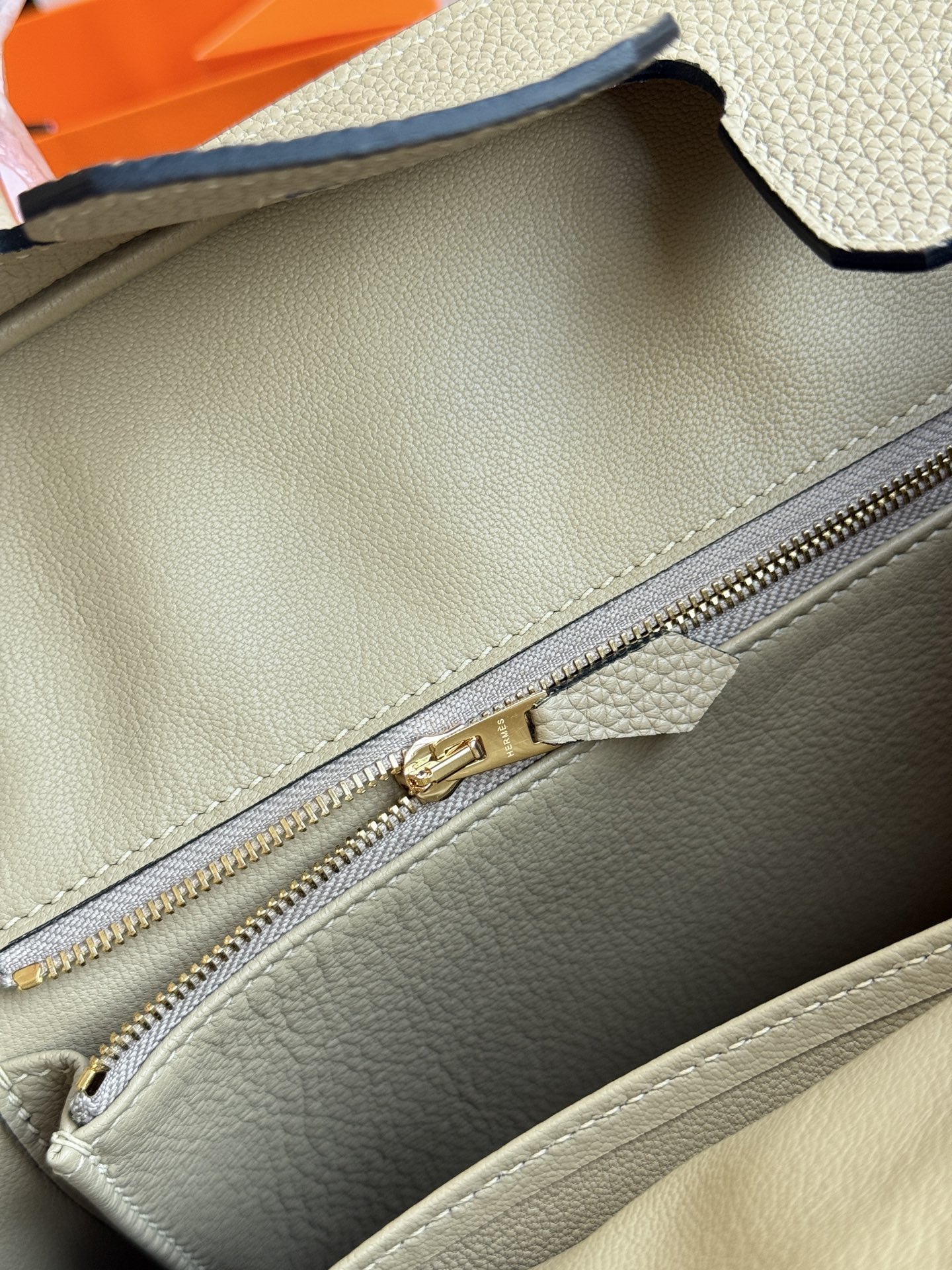 Hermès 铂金包·金扣风衣灰