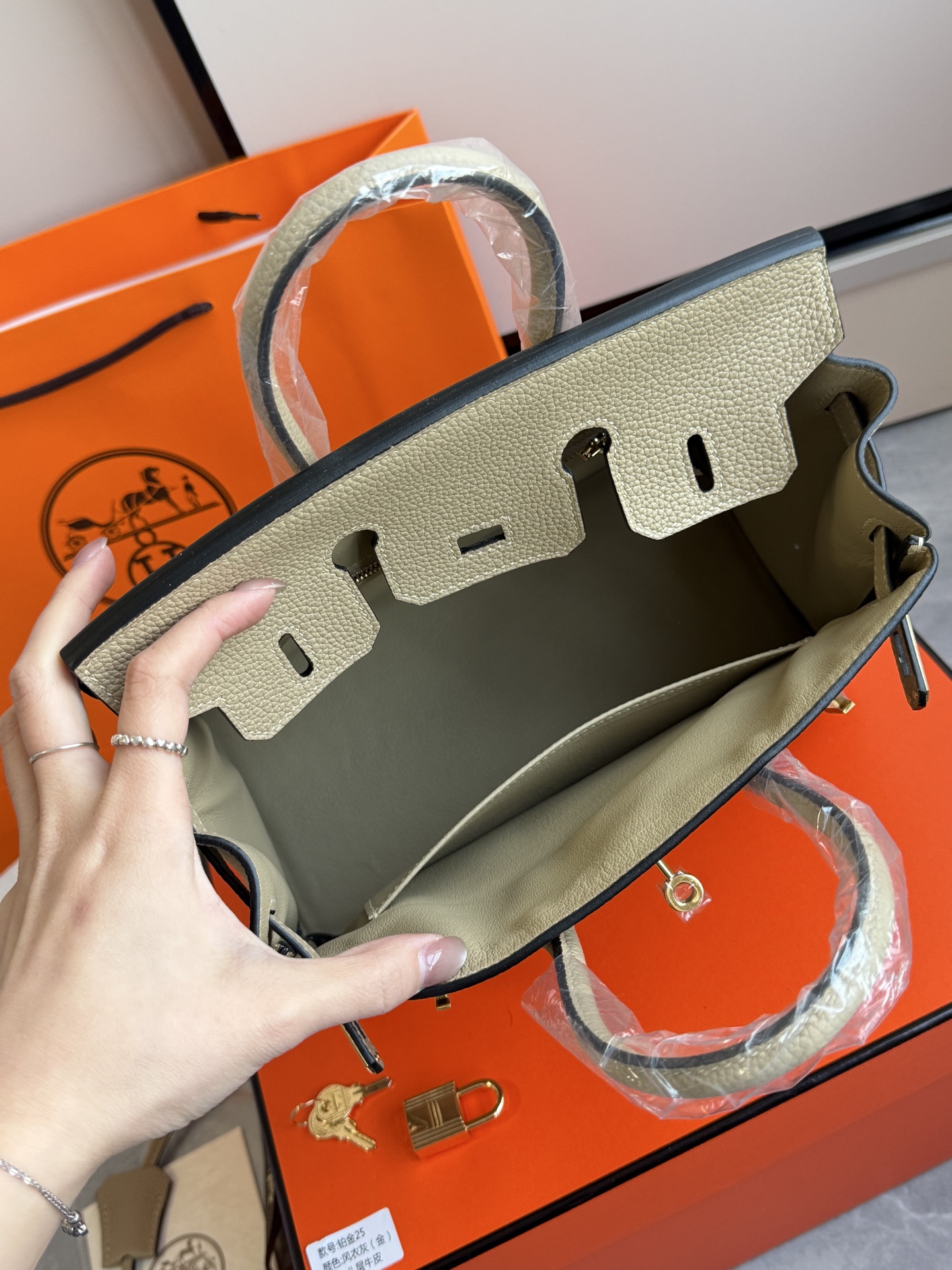 Hermès 铂金包·金扣风衣灰