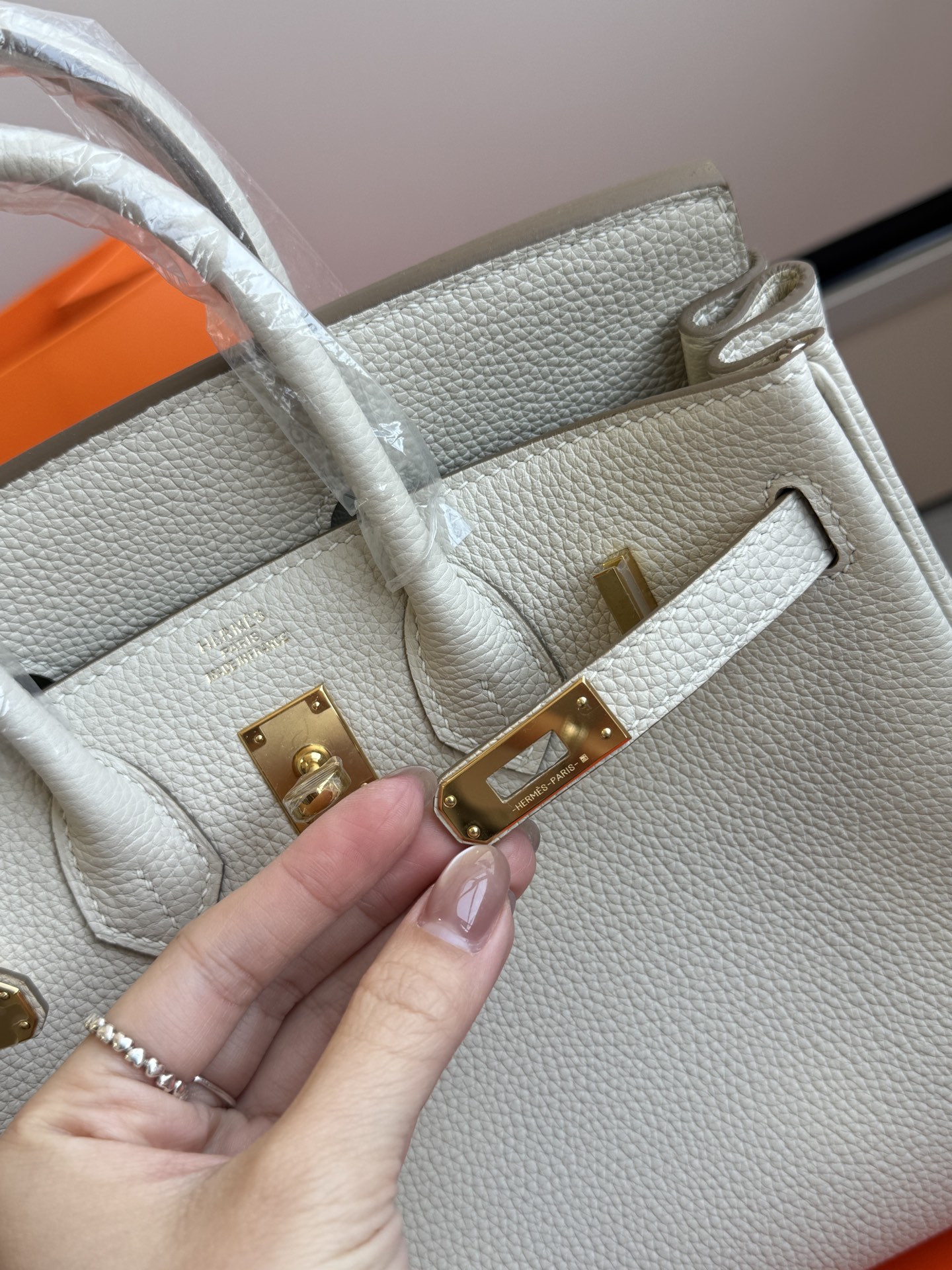 Hermès 铂金包·金扣奶昔白