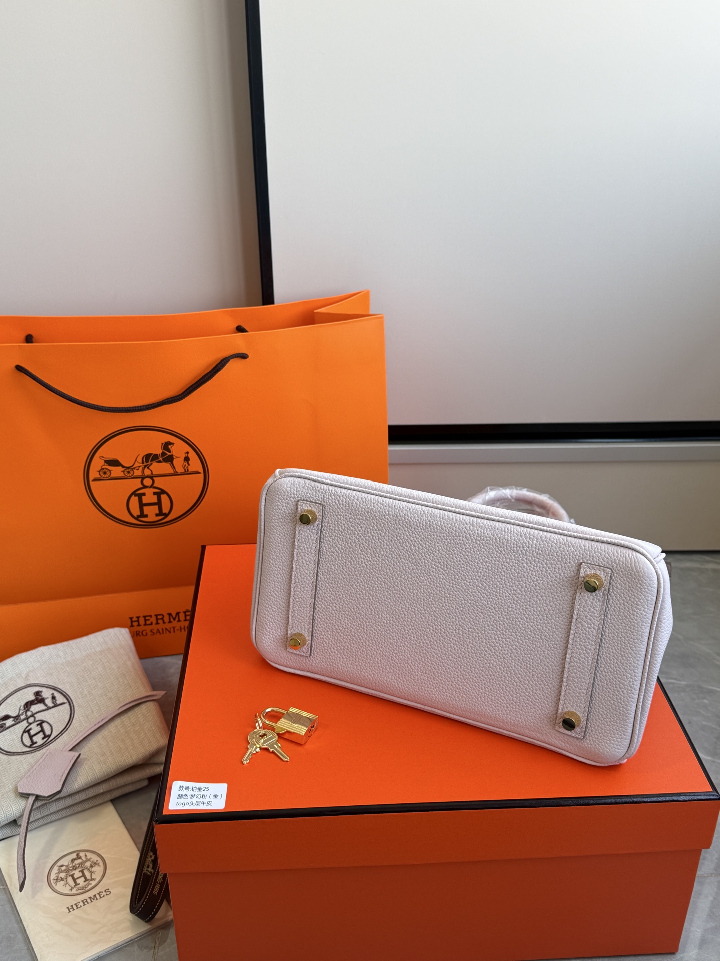 Hermès 铂金包·金扣梦幻粉