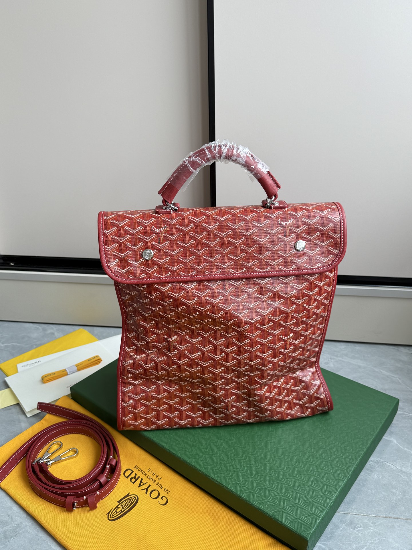 Gucci 升级版折叠大背包·红色