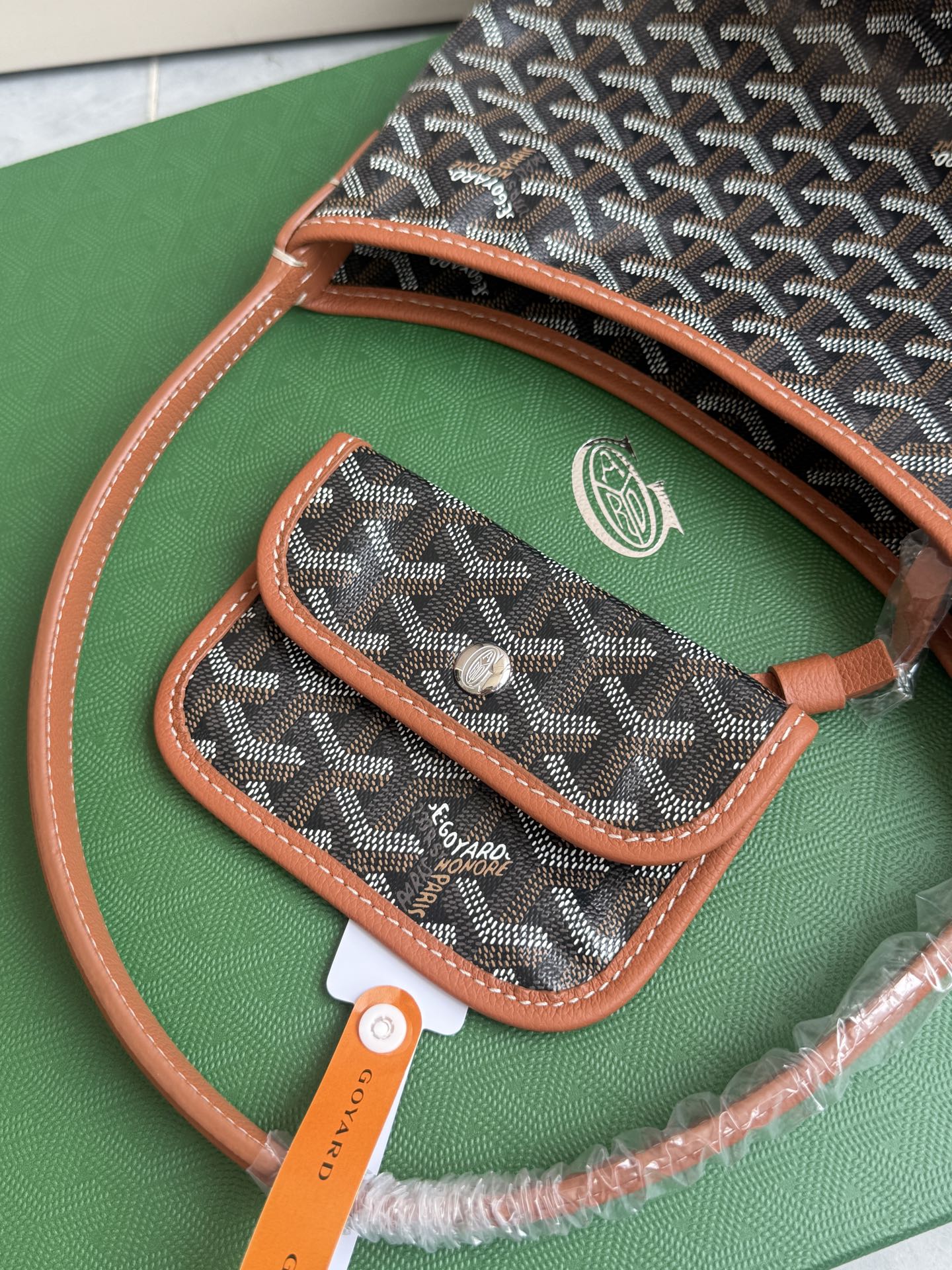 Goyard 升级版狗牙hobo迷你·棕色