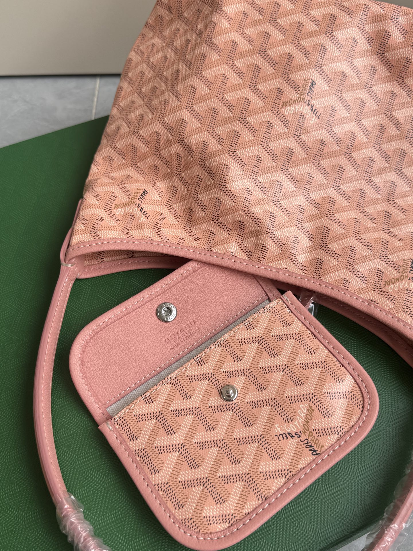 Goyard 升级版狗牙hobo迷你·粉色