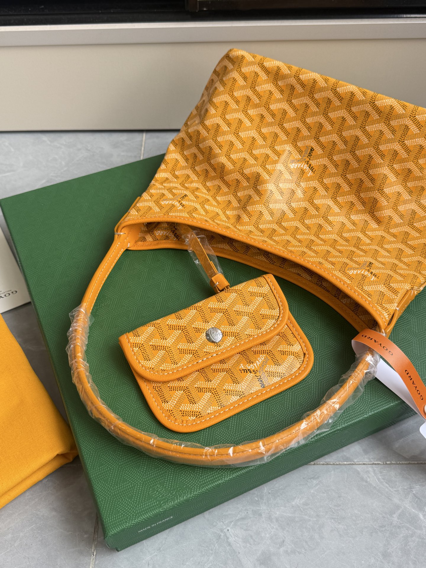 Goyard 升级版狗牙hobo迷你·黄色