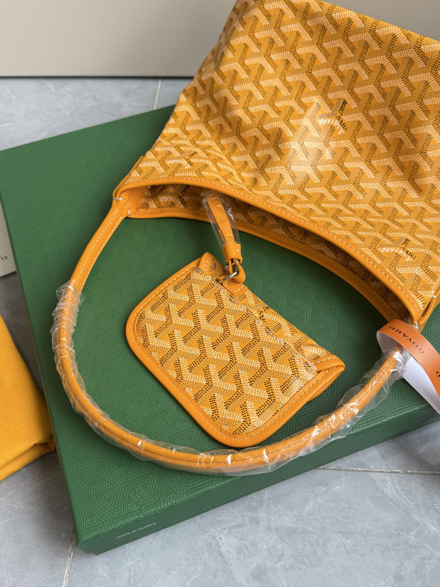 Goyard 升级版狗牙hobo迷你·黄色