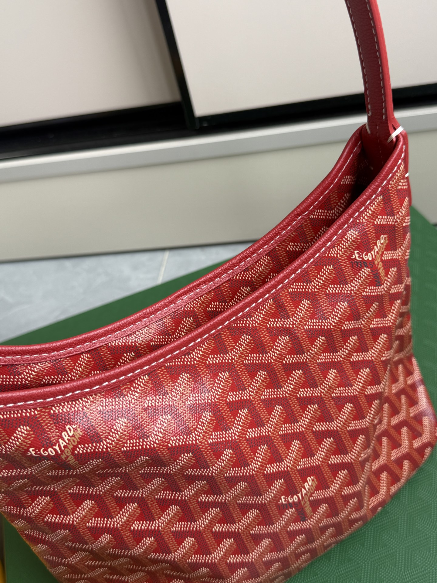 Goyard 升级版狗牙hobo迷你·红色