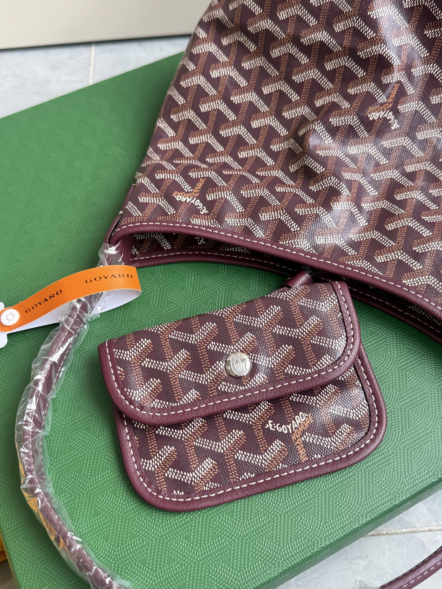 Goyard 升级版狗牙hobo迷你·酒红