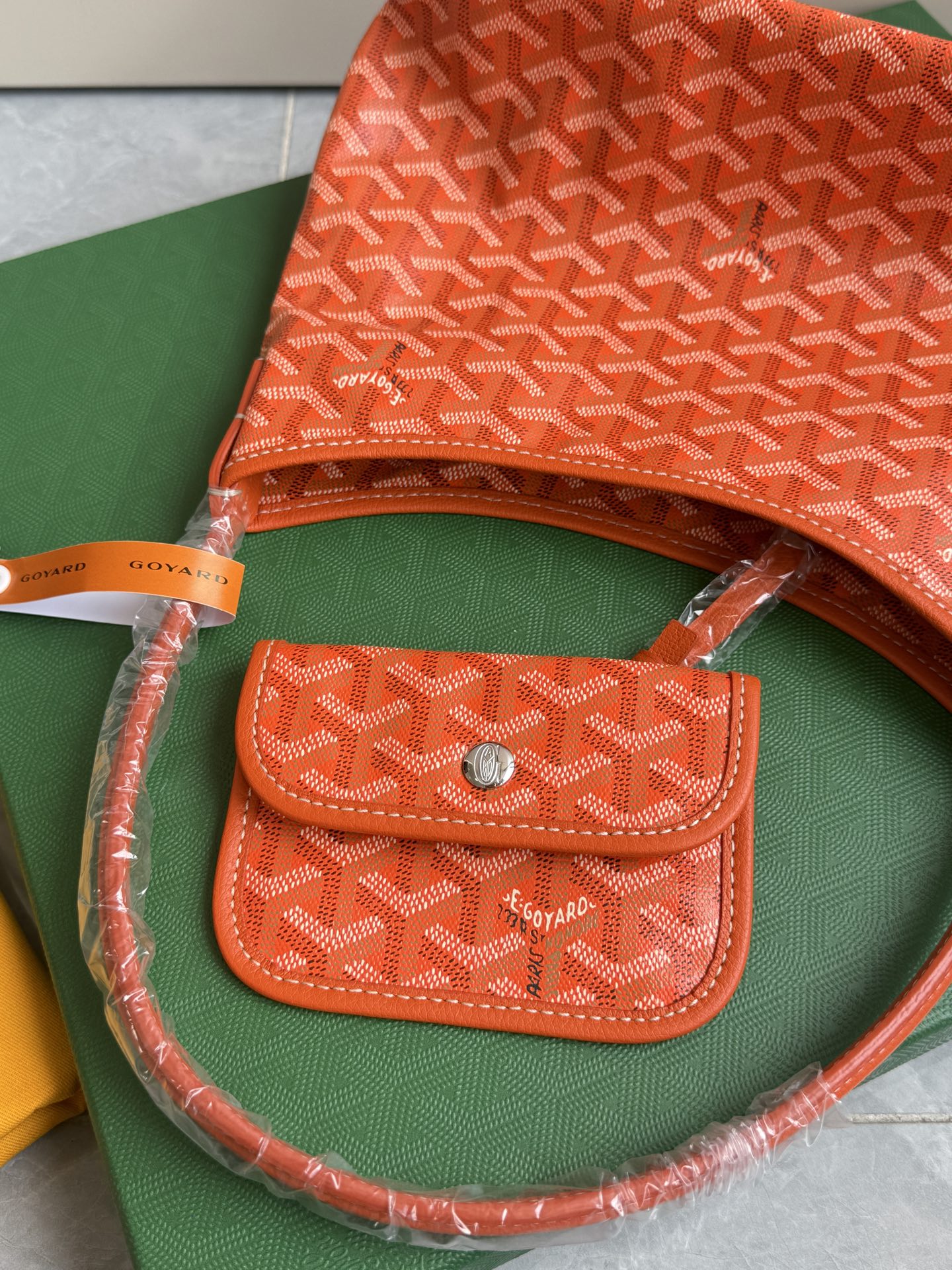 Goyard 升级版狗牙hobo迷你·橙色