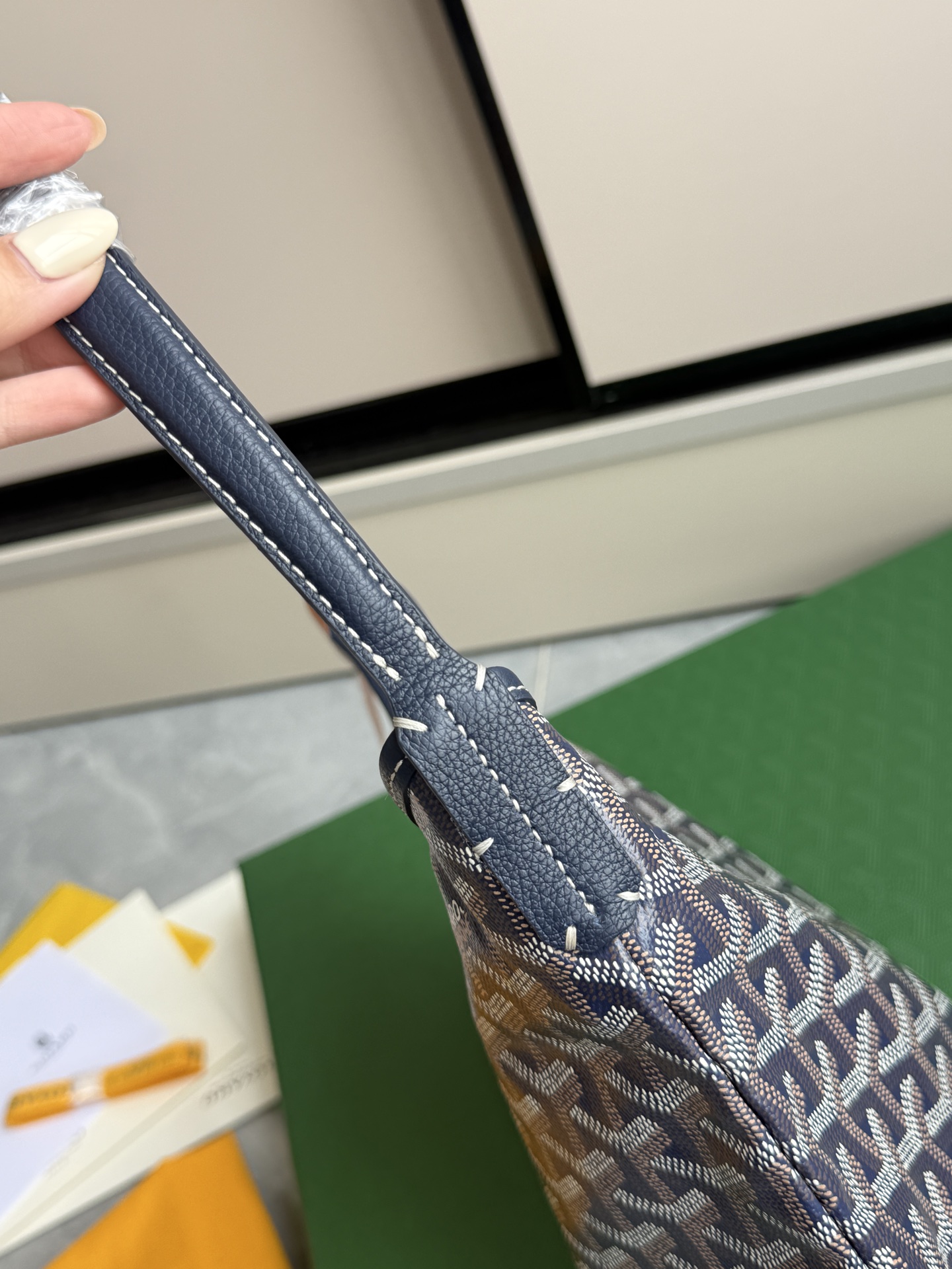 Goyard 升级版狗牙hobo迷你·深蓝色