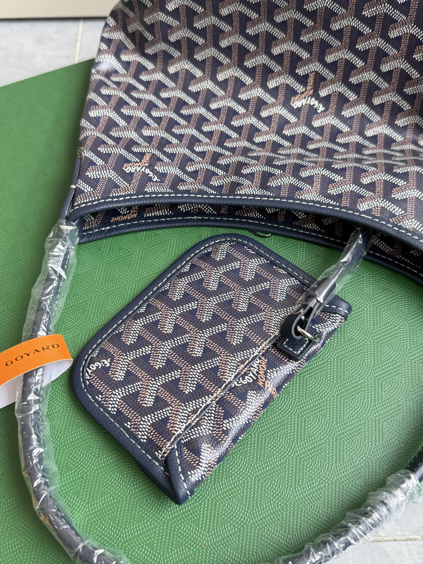 Goyard 升级版狗牙hobo迷你·深蓝色