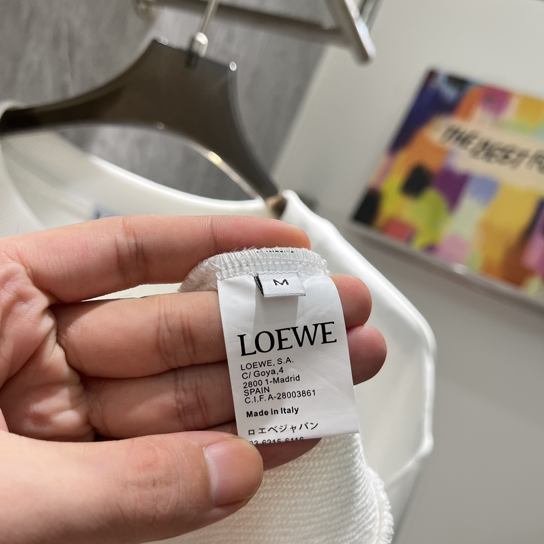 LOEWE/罗意威2024秋季经典款卫衣！经典拼色Anagram刺绣棉质短袖T恤采用24支特纺紧密棉面料