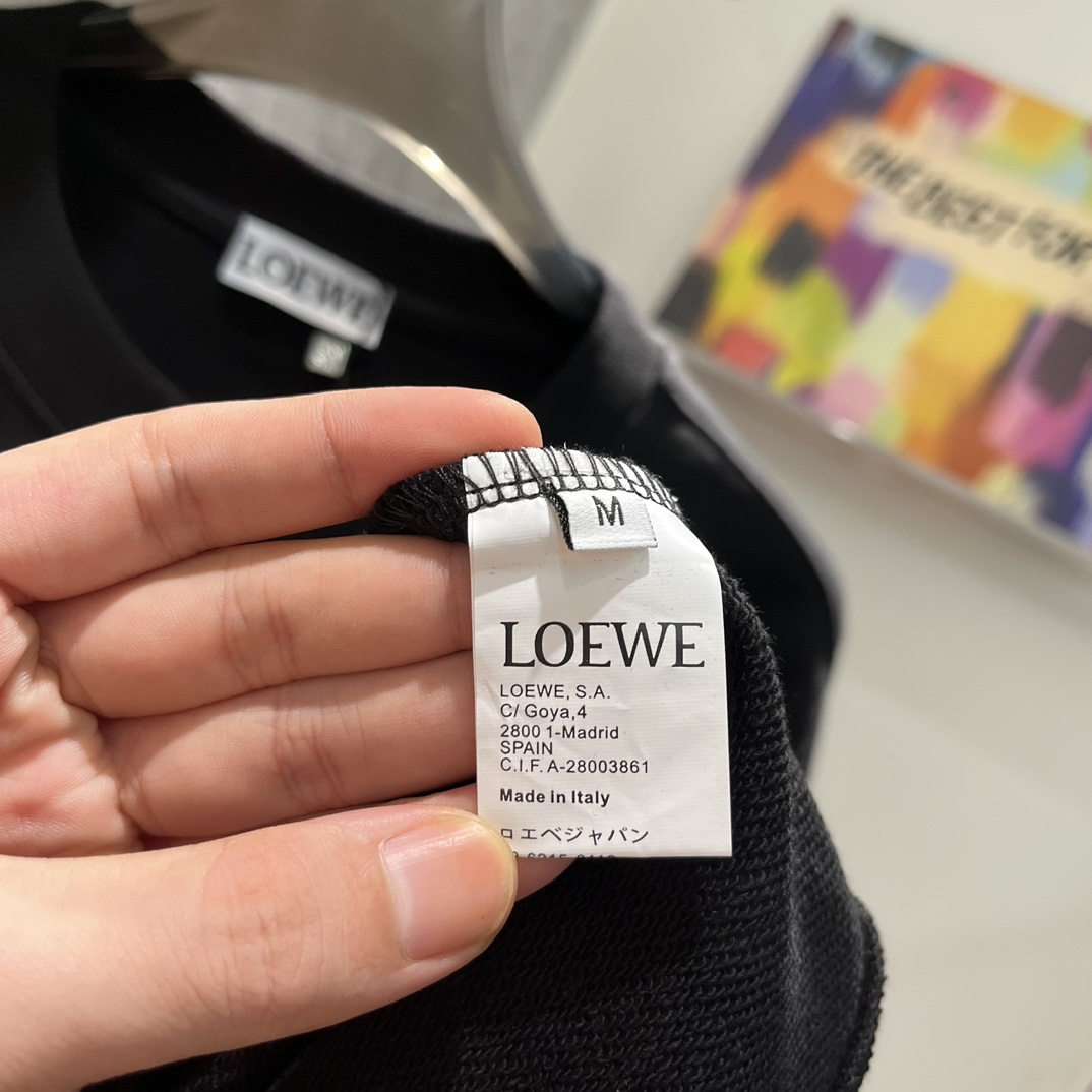 LOEWE/罗意威2024秋季经典款卫衣！经典拼色Anagram刺绣棉质短袖T恤采用24支特纺紧密棉面料