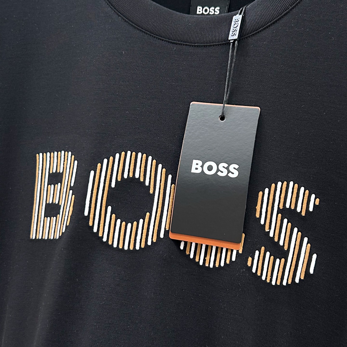 Boss独家专供8新款原单男士圆领长袖T恤高端定制 高版本 时尚百搭爆款，原版进口莫代尔面料 胸前logo图案设计 手感