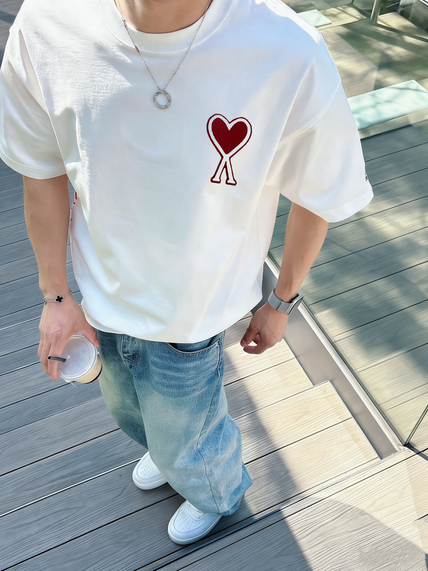 Ami家   春夏新款首发专柜最新款短袖圆领T恤 高端订制 设计前卫时尚！品牌logo重工艺设计 高端定