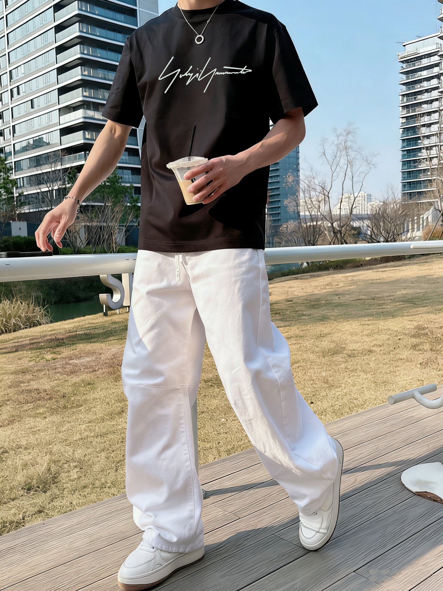 Y3家   春夏新款首发专柜最新款短袖圆领T恤 高端订制 设计前卫时尚！品牌logo重工艺设计 高端定制