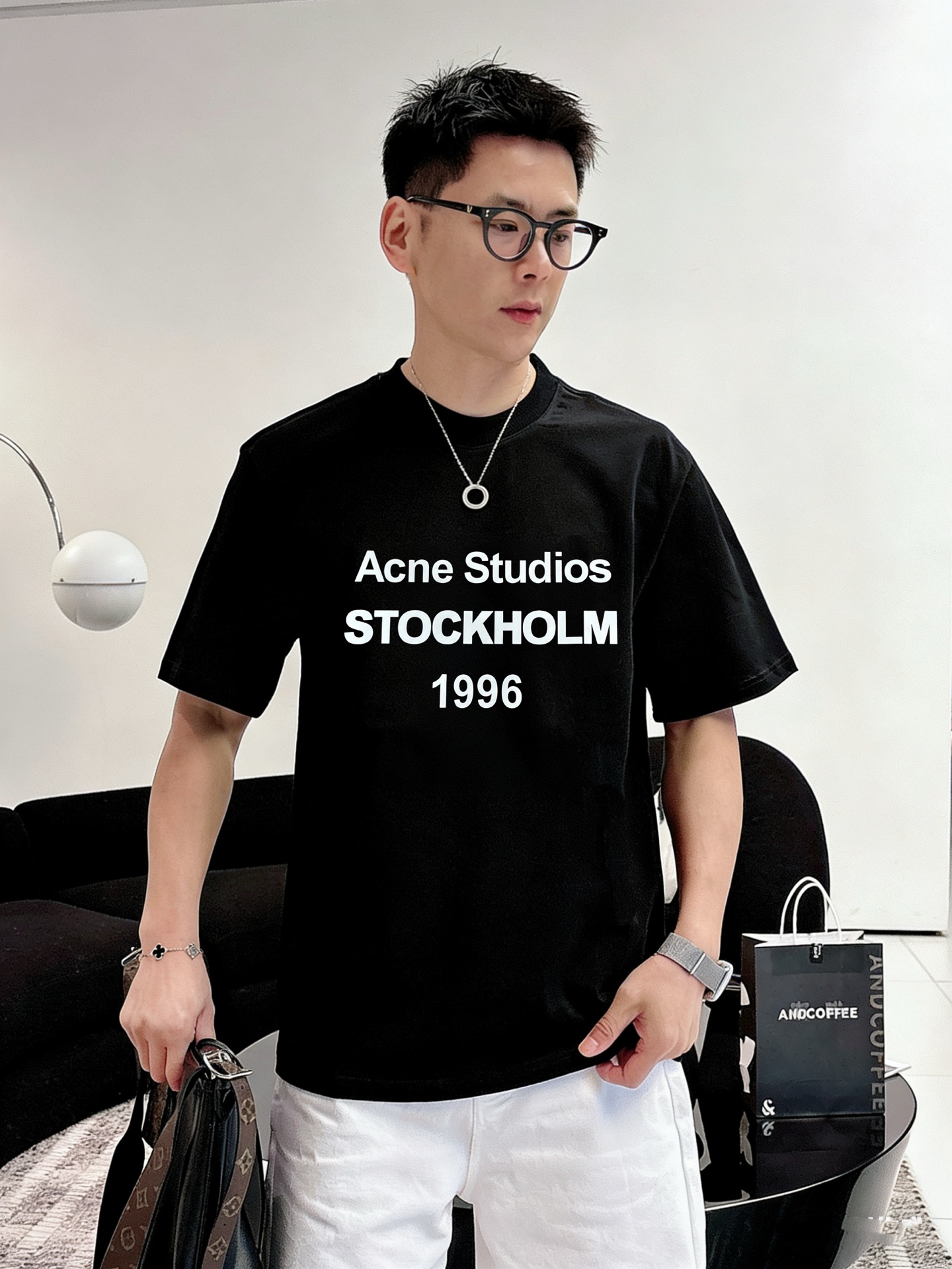 AC家   春夏新款首发专柜最新款短袖圆领T恤 高端订制 设计前卫时尚！品牌logo重工艺设计 高端定制